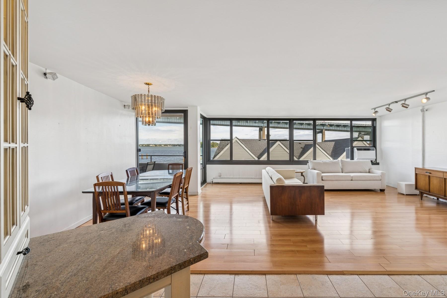 #14 photo, 166-41 Powells Cove Boulevard, Beechhurst , NY 11357