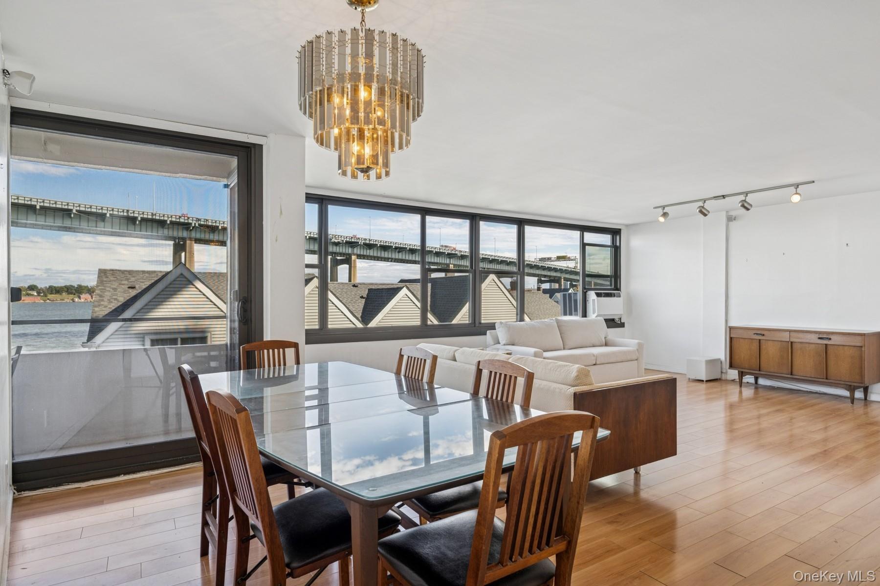 #15 photo, 166-41 Powells Cove Boulevard, Beechhurst , NY 11357