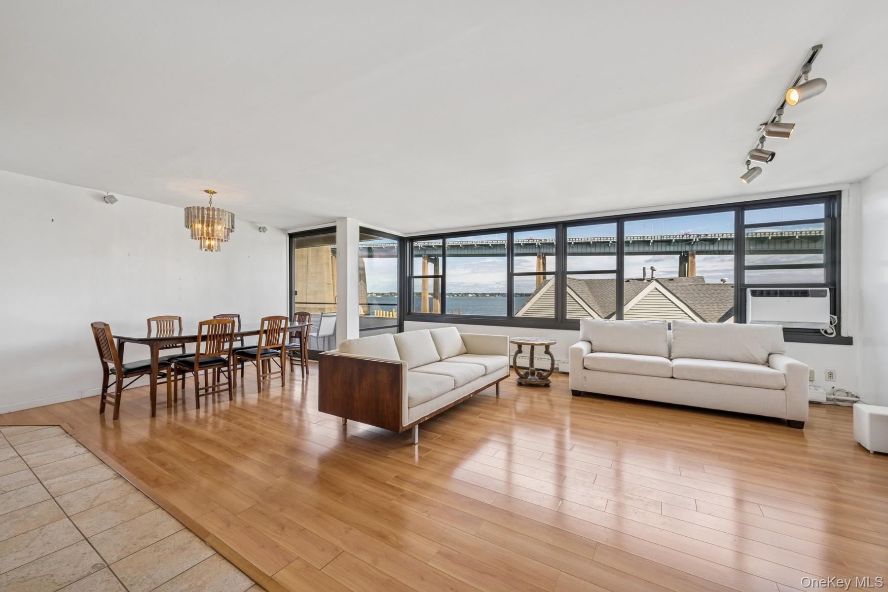 #8 photo, 166-41 Powells Cove Boulevard, Beechhurst , NY 11357