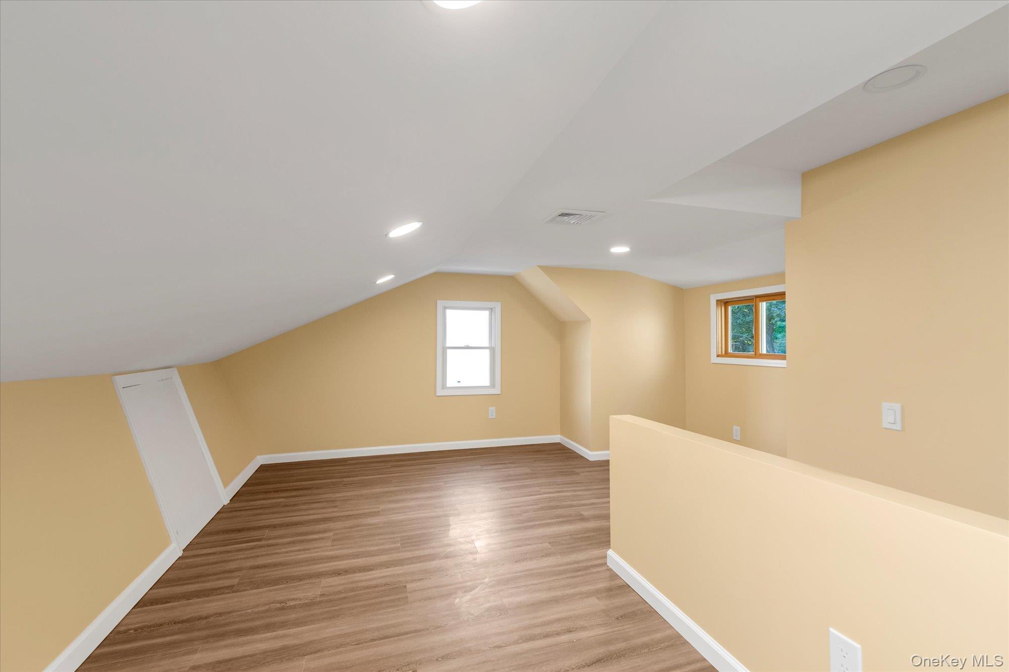 #14 photo, 12 Wren Court, Northport , NY 11768