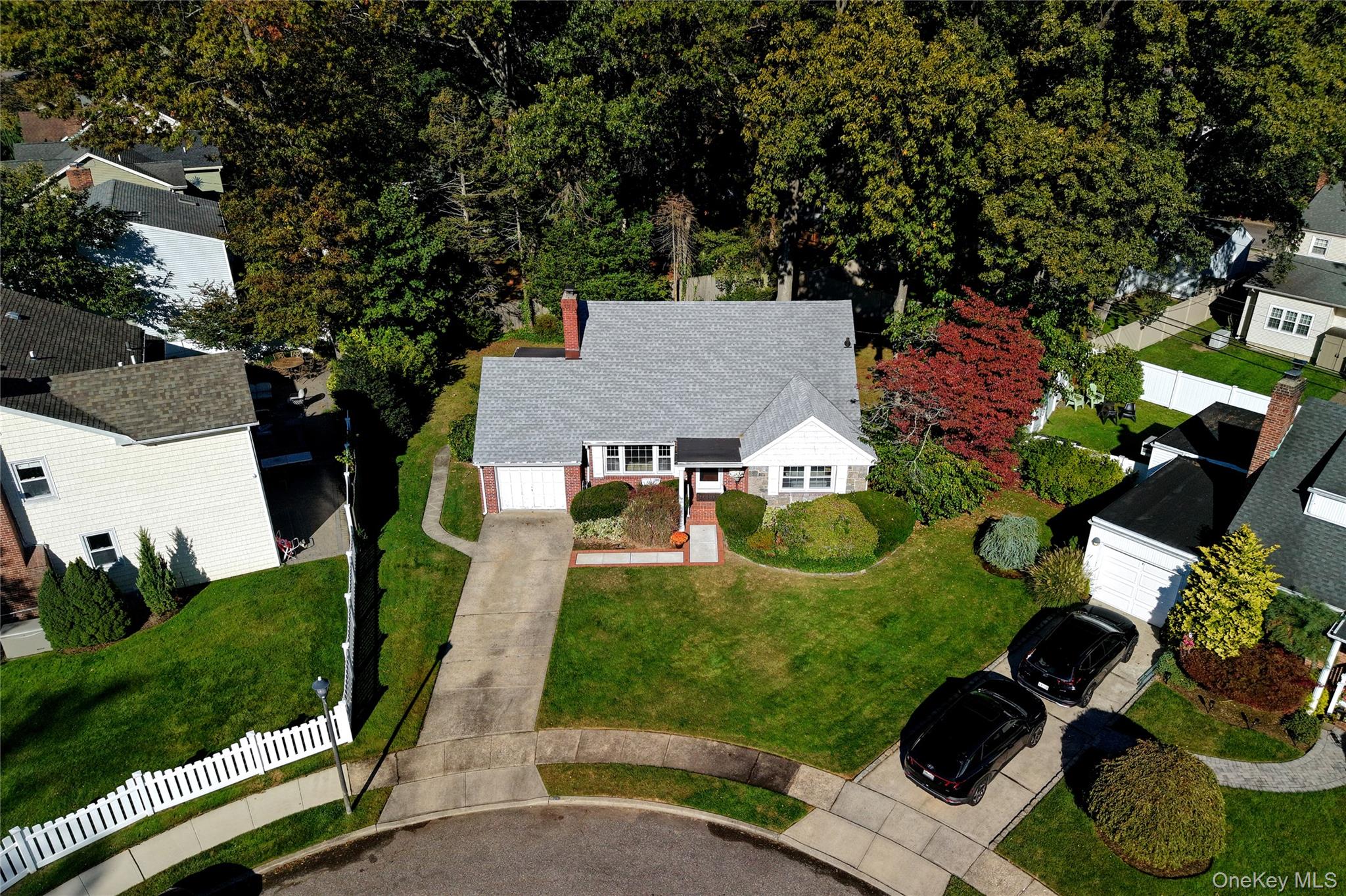 #1 photo, 465 York Court, 롱 아일랜드 Rockville Centre , NY 11570