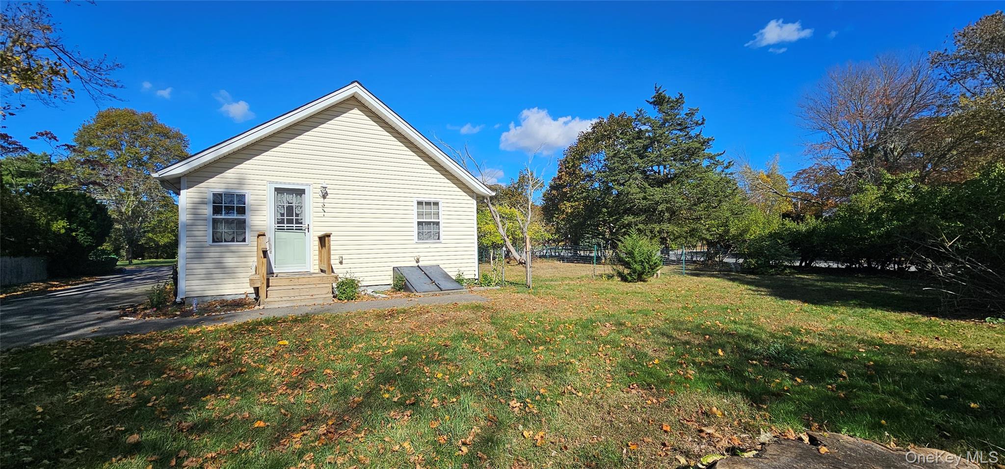 #16 photo, 20 Miller Avenue, サフォーク郡 East Moriches , NY 11940