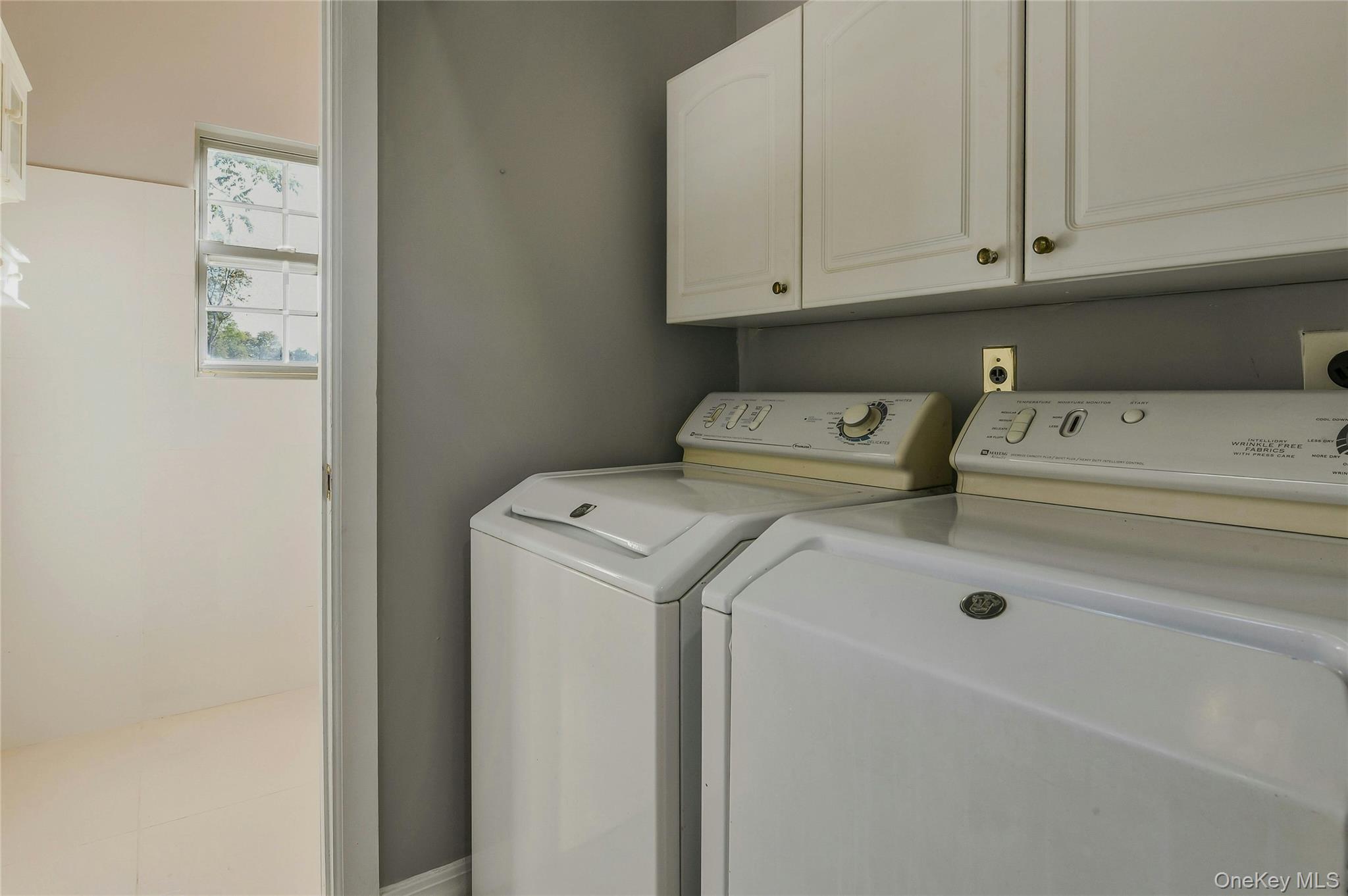 #11 photo, 60 Delamere Street, Huntington , NY 11743