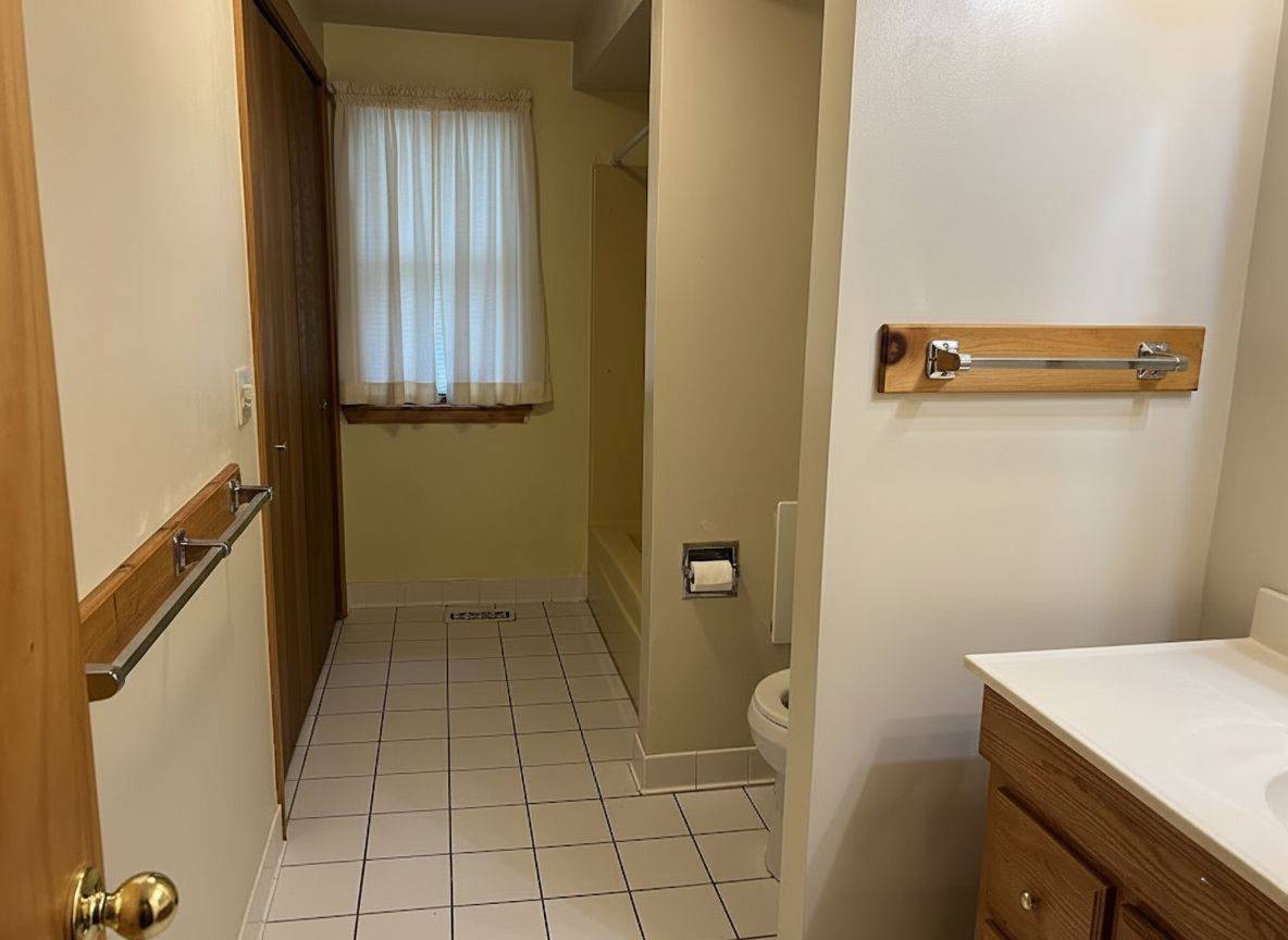 #33 photo, 2354 Rt 9n, Lake George , NY 12845