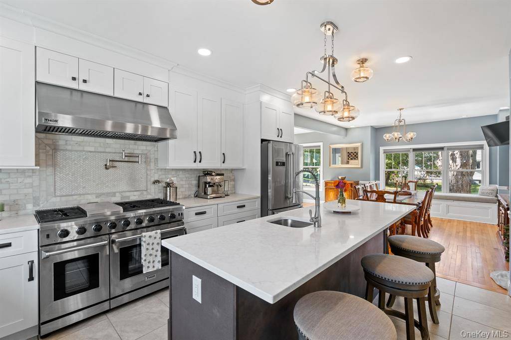 #2 photo, 42 Colonial Ave, Warwick , NY 10990