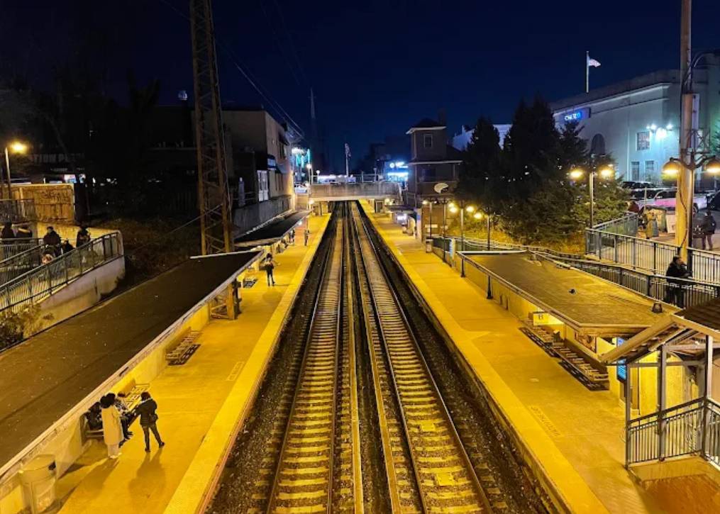 #10 photo, 43-24 215th Street, Ground Floor, クイーンズ区 Bayside , NY 11361