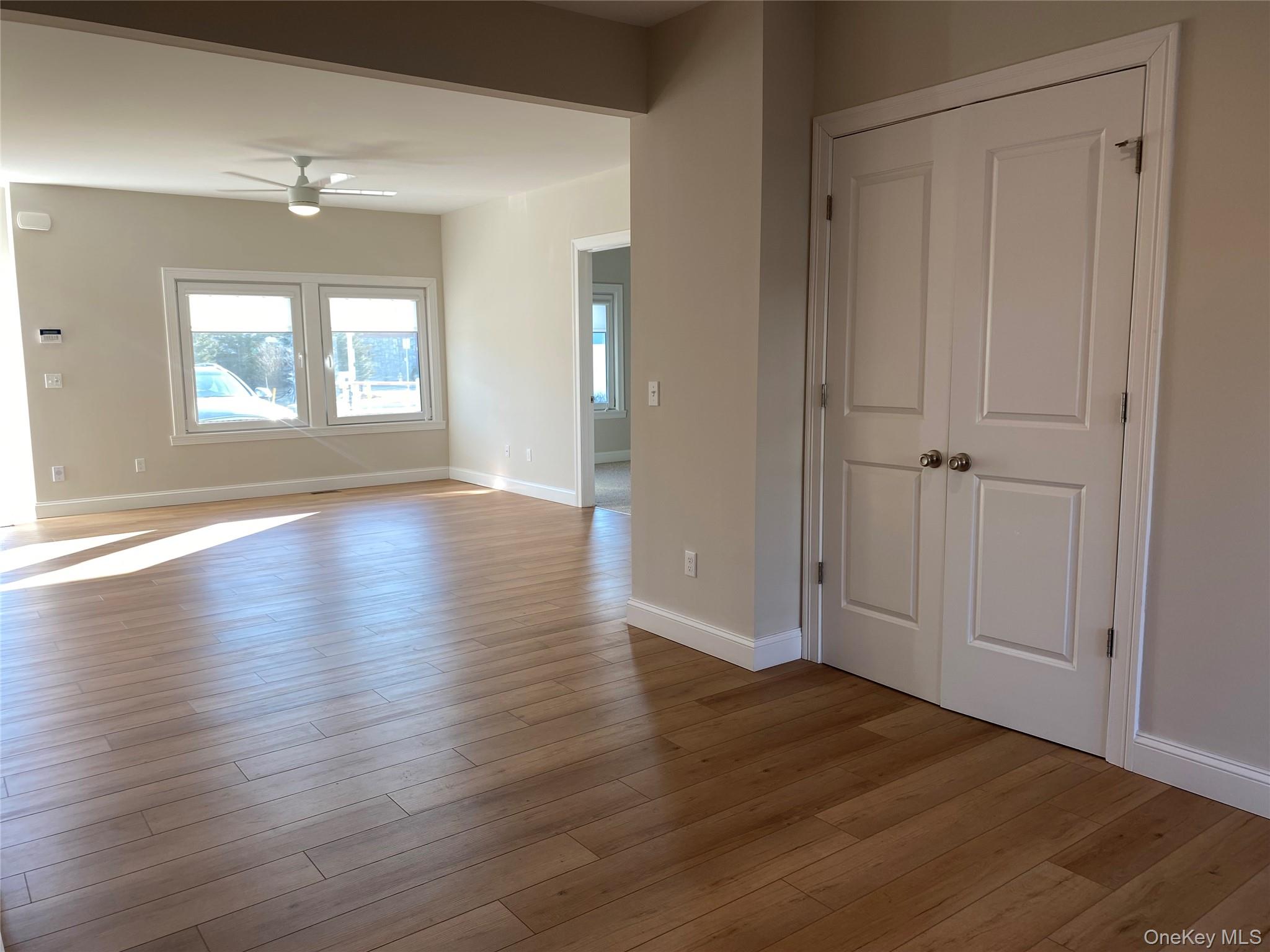 #5 photo, 515 Jackson Avenue, サフォーク郡 Lindenhurst , NY 11757