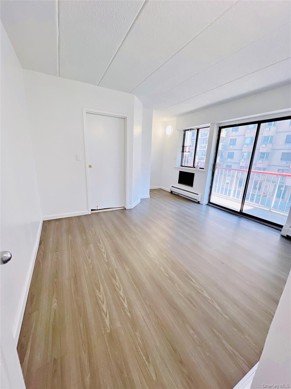 #10 photo, 133-36 41st Road, クイーンズ区 Flushing , NY 11355