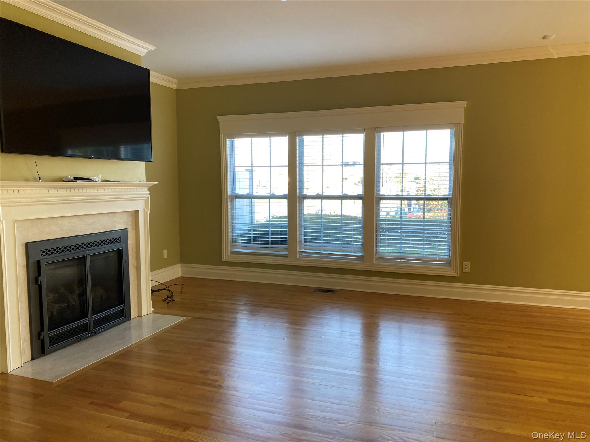 #6 photo, 16 Nicole Court, Copiague , NY 11726