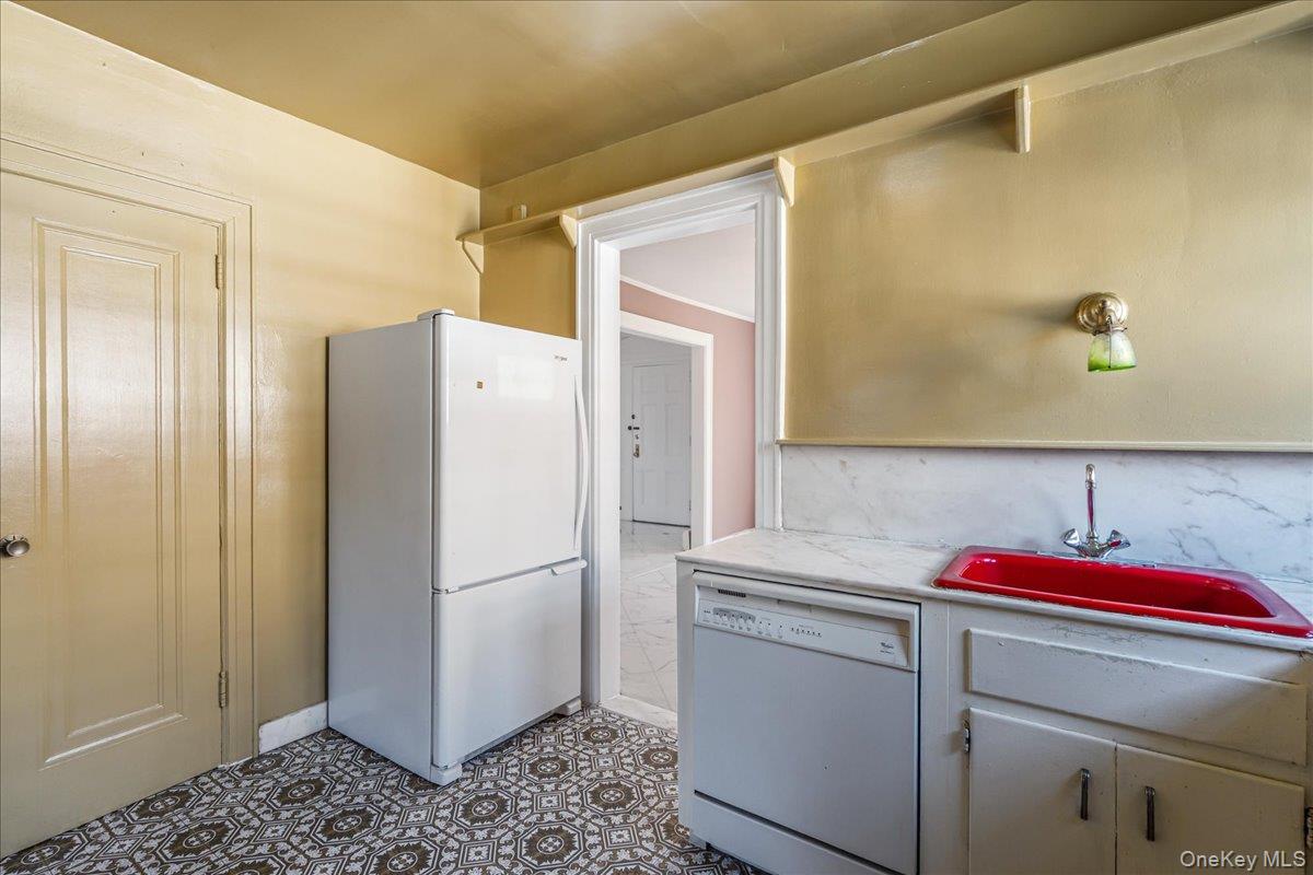 #14 photo, 32-15 161st Street, Flushing , NY 11358