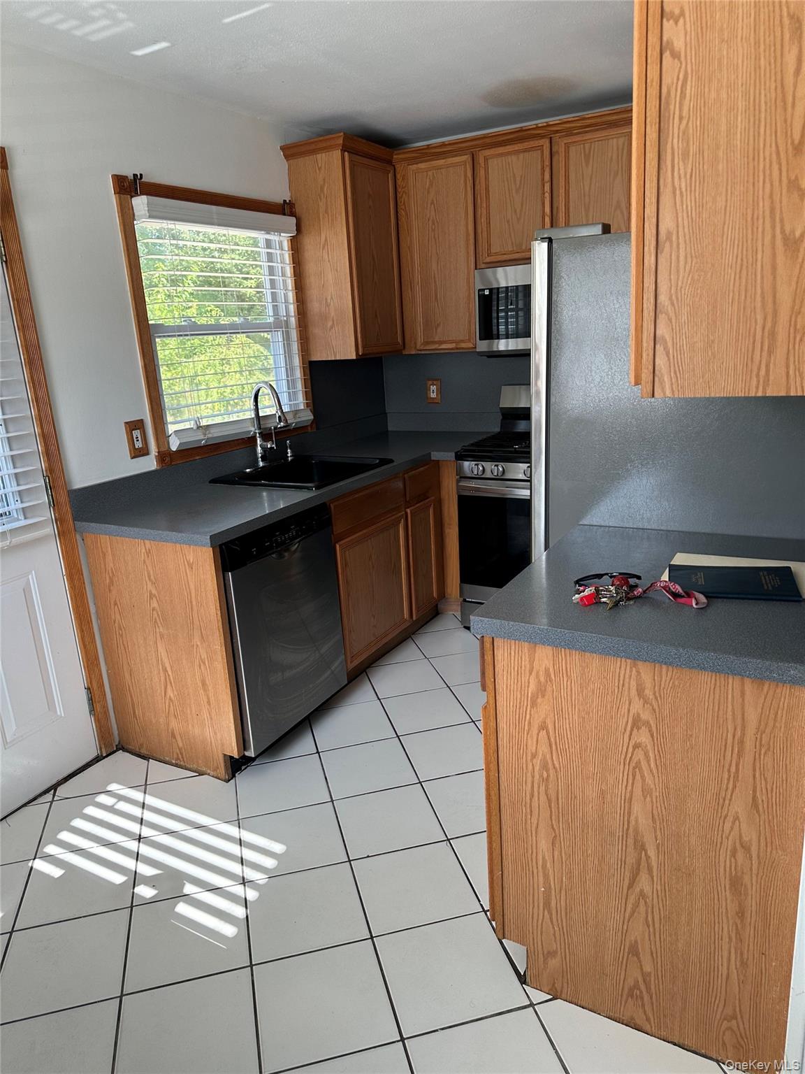 #12 photo, 100 Marshall Drive, サフォーク郡 Selden , NY 11784