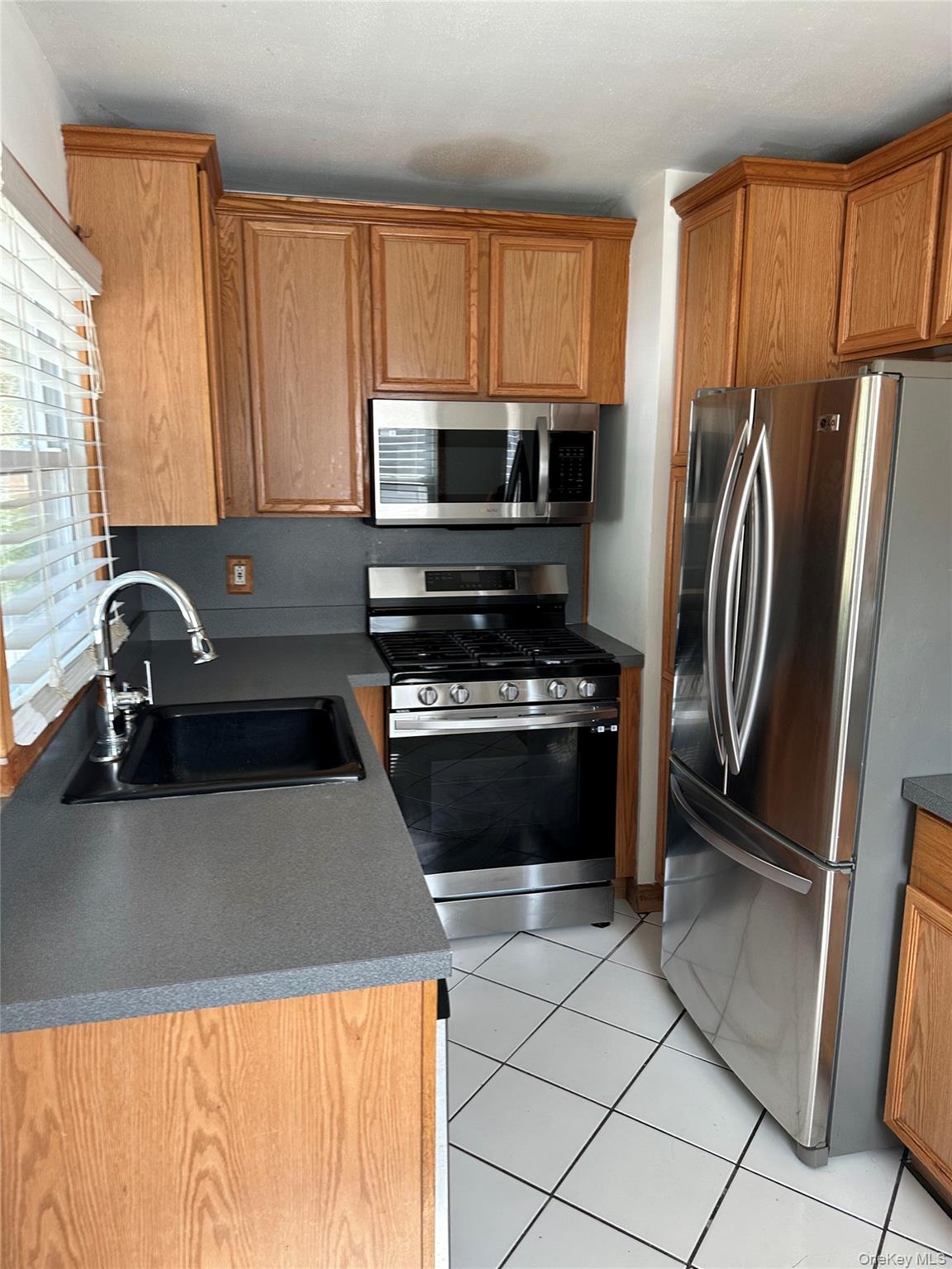 #13 photo, 100 Marshall Drive, サフォーク郡 Selden , NY 11784