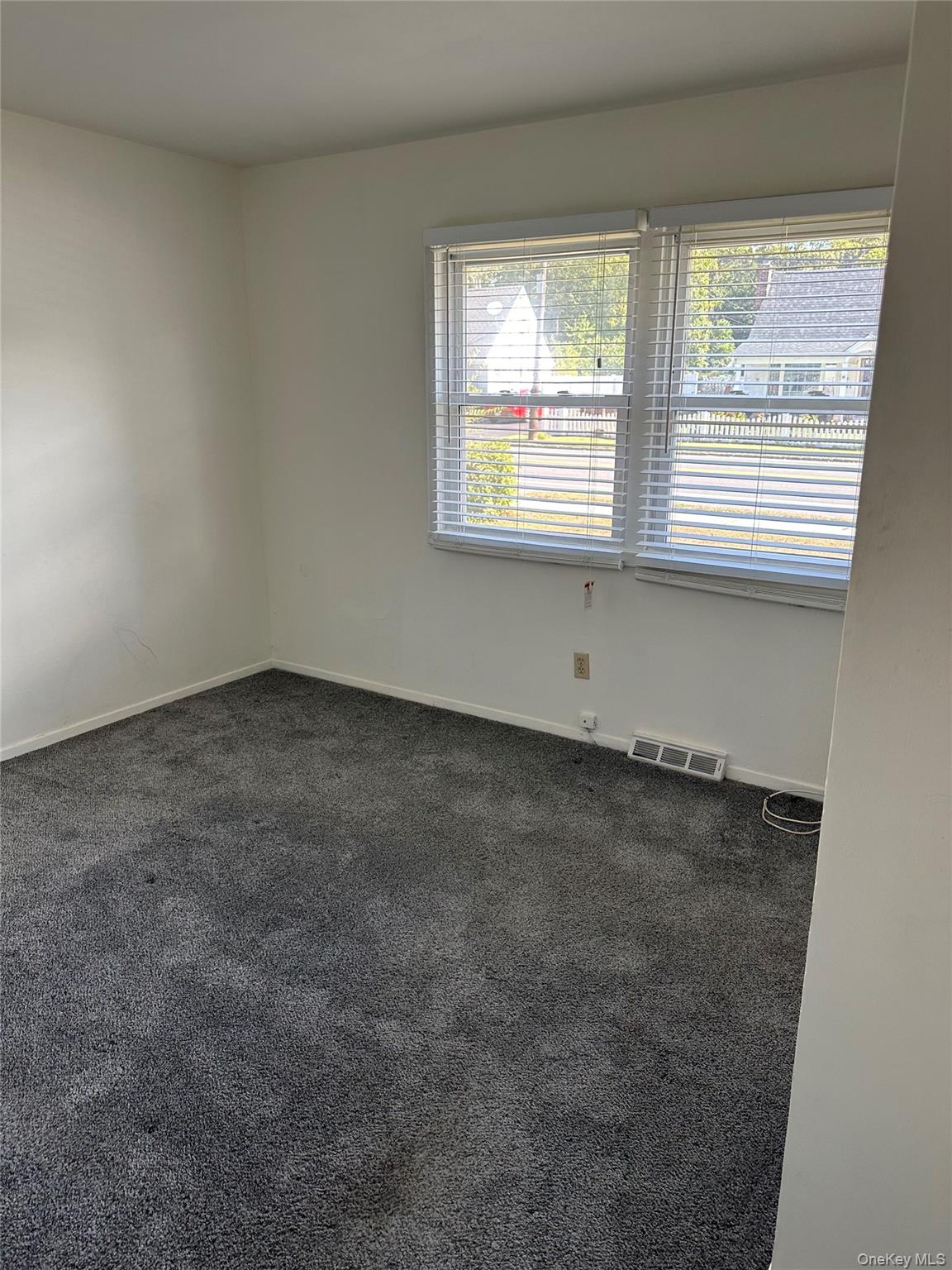 #6 photo, 100 Marshall Drive, サフォーク郡 Selden , NY 11784