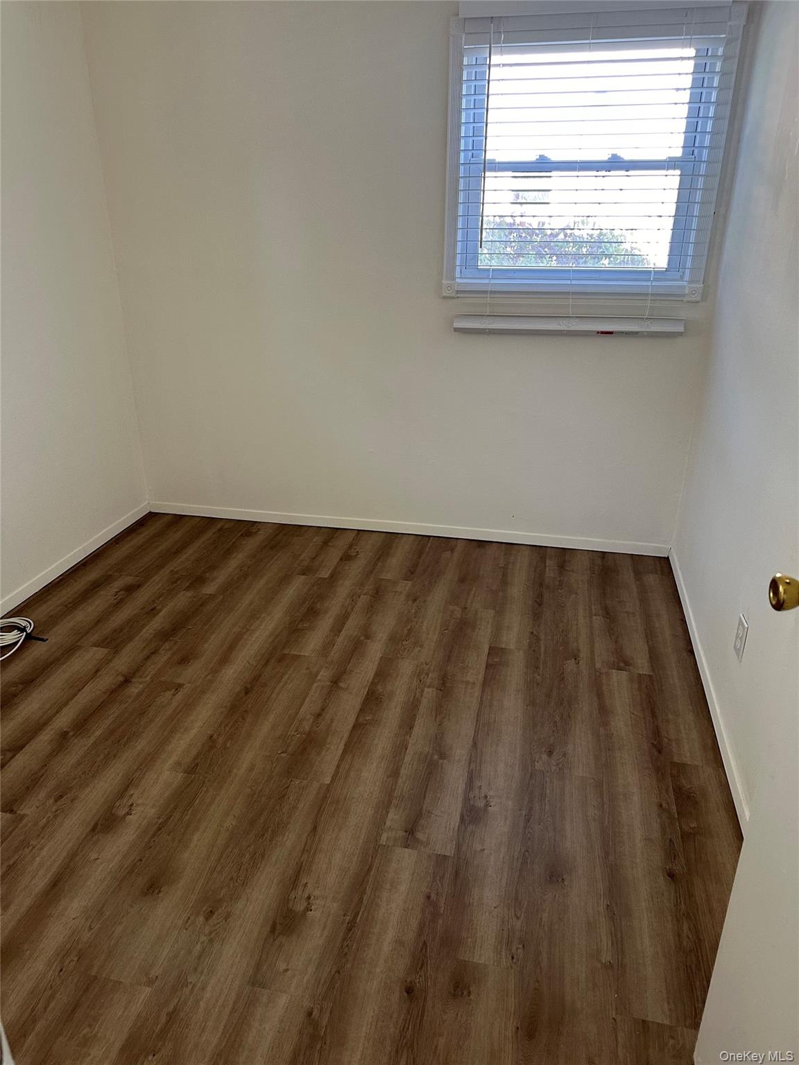 #7 photo, 100 Marshall Drive, サフォーク郡 Selden , NY 11784