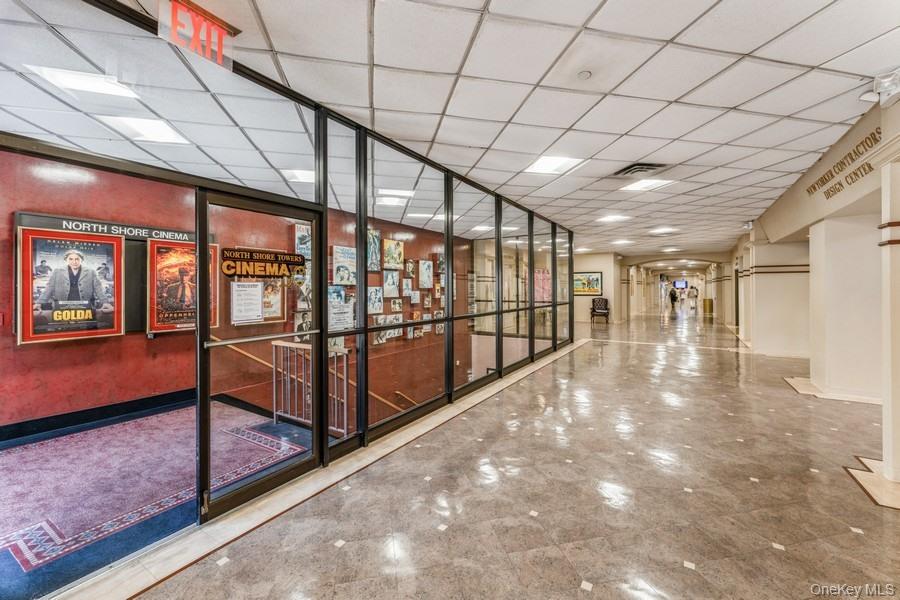 #15 photo, 27110 Grand Central Parkway, クイーンズ区 Floral Park , NY 11005