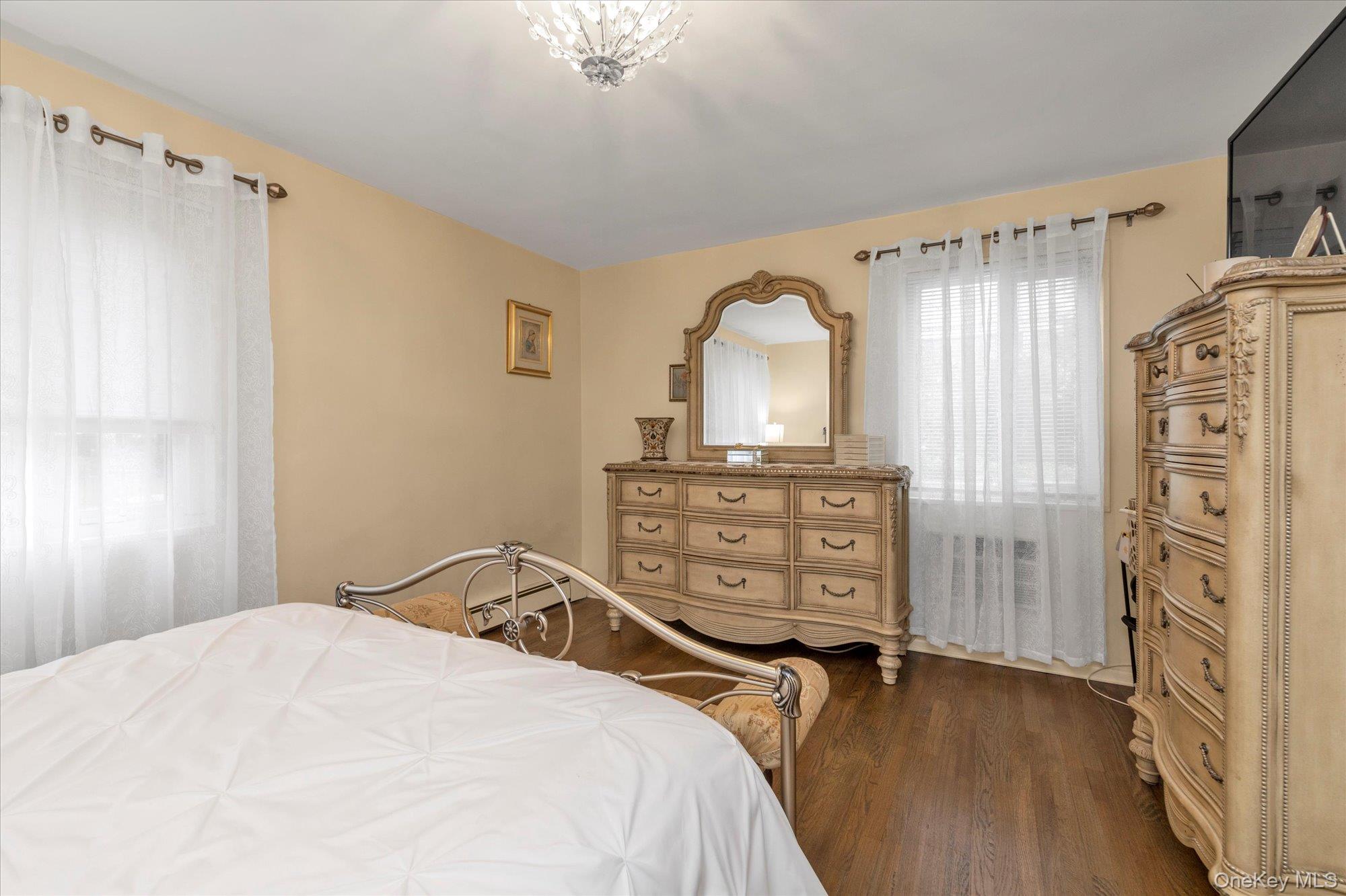 #8 photo, 13-40 212th Street, クイーンズ区 Bayside , NY 11360