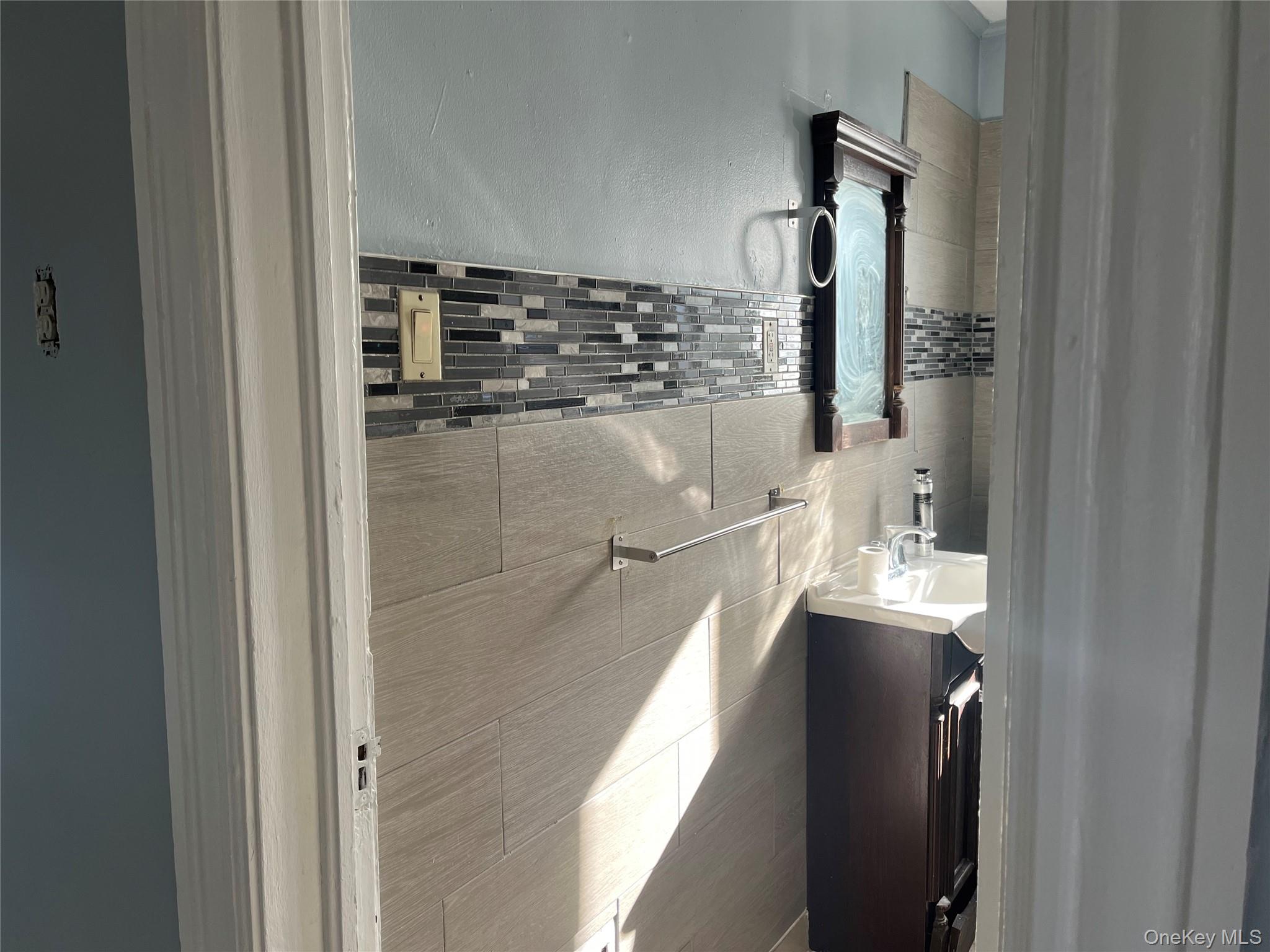 #10 photo, 107 Smith Street, Poughkeepsie , NY 12601