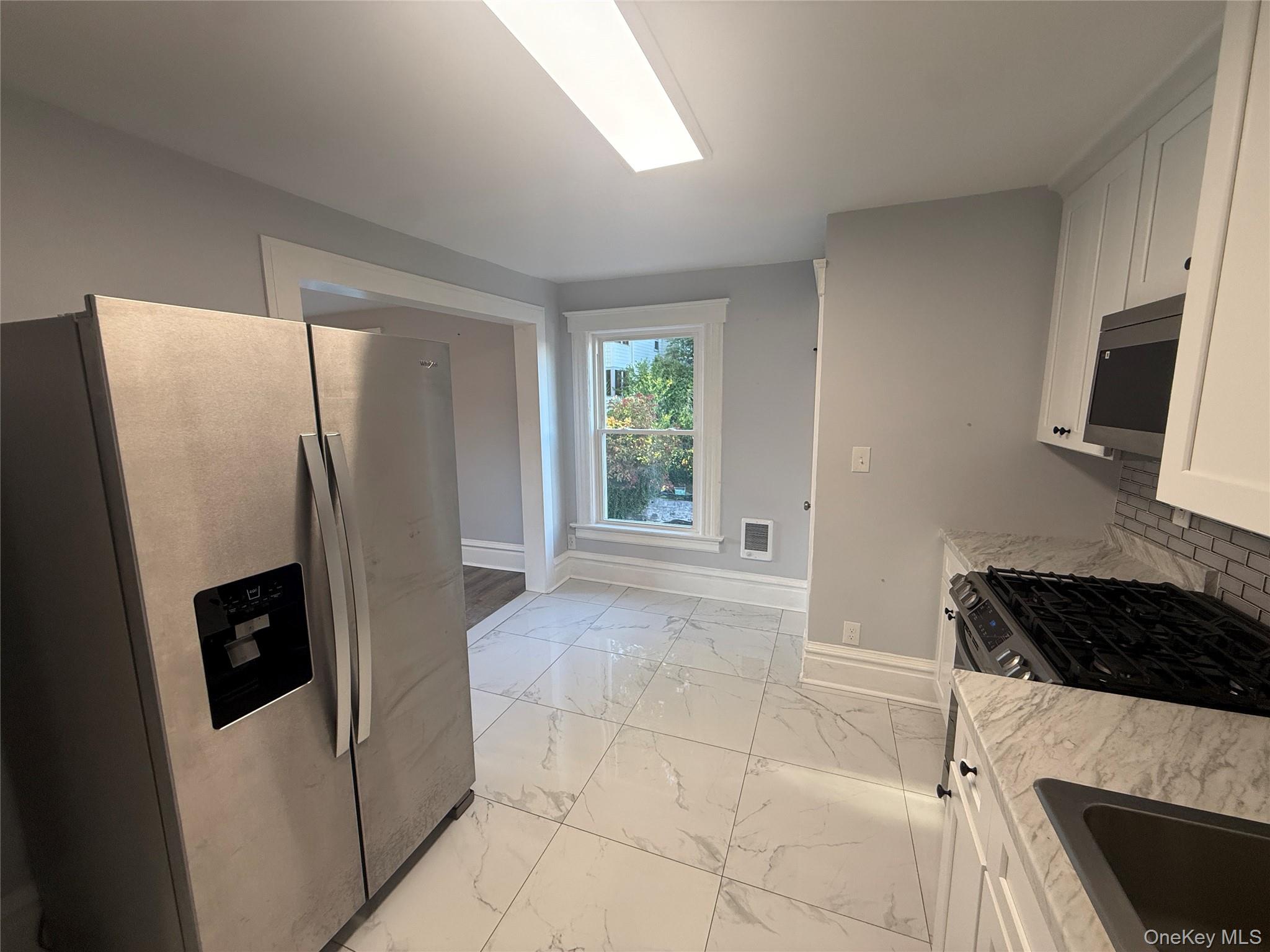 #5 photo, 18 Edgewood Street, White Plains , NY 10605