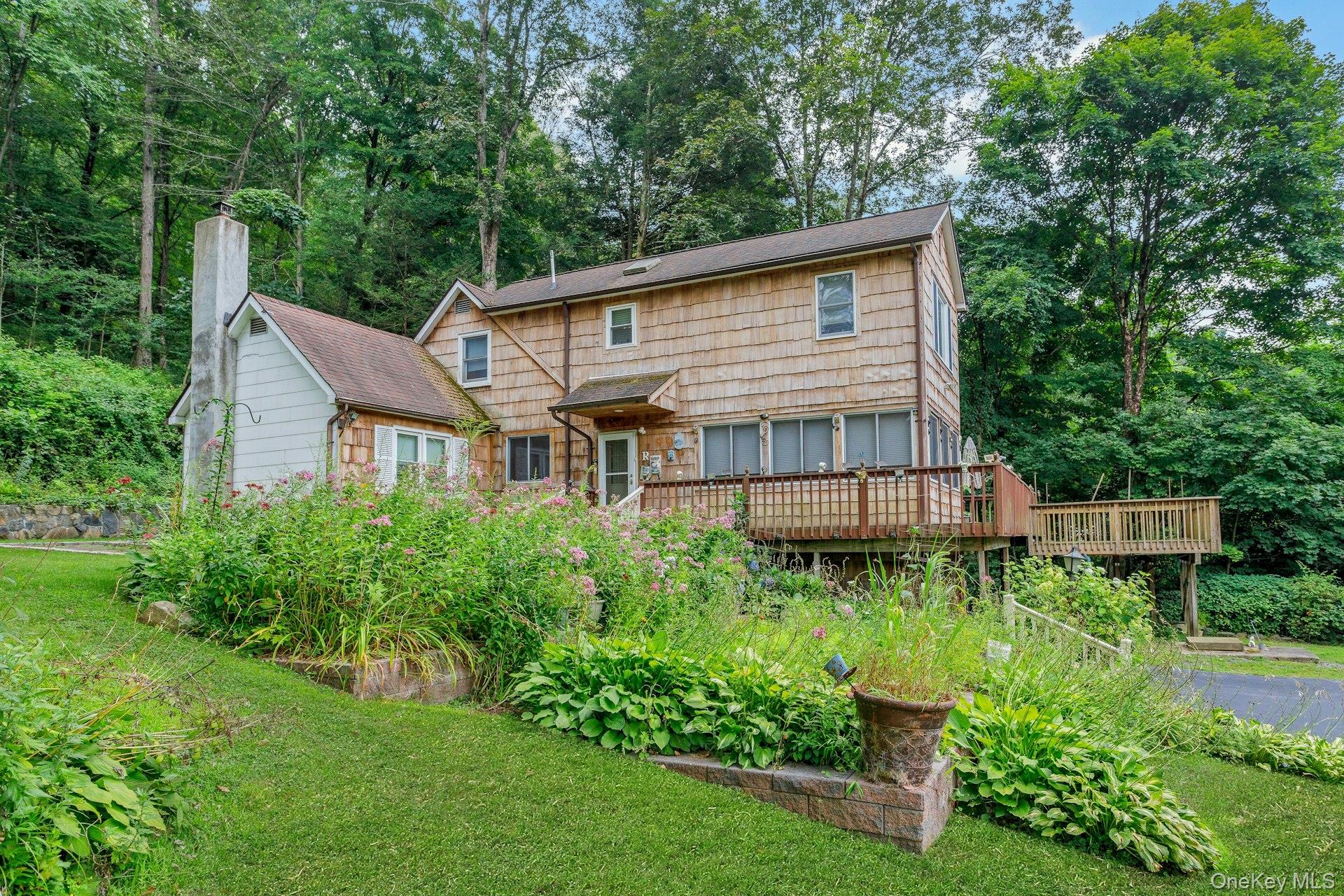 #1 photo, 934 Peekskill Hollow Road, Carmel , NY 10579