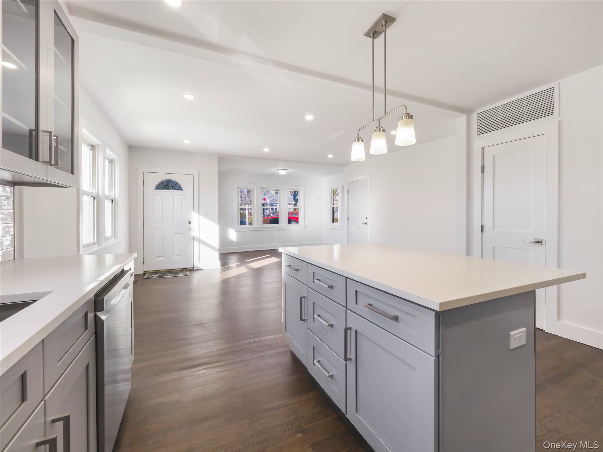 #13 photo, 27 Fremont Street, Harrison , NY 10528