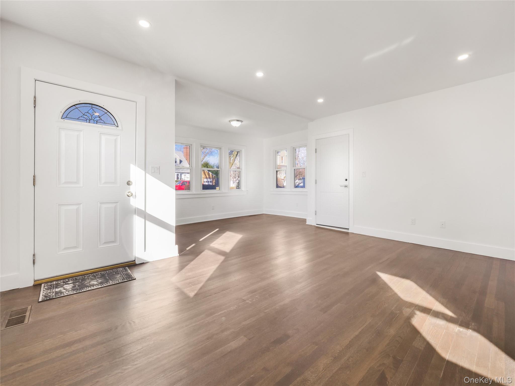 #9 photo, 27 Fremont Street, Harrison , NY 10528