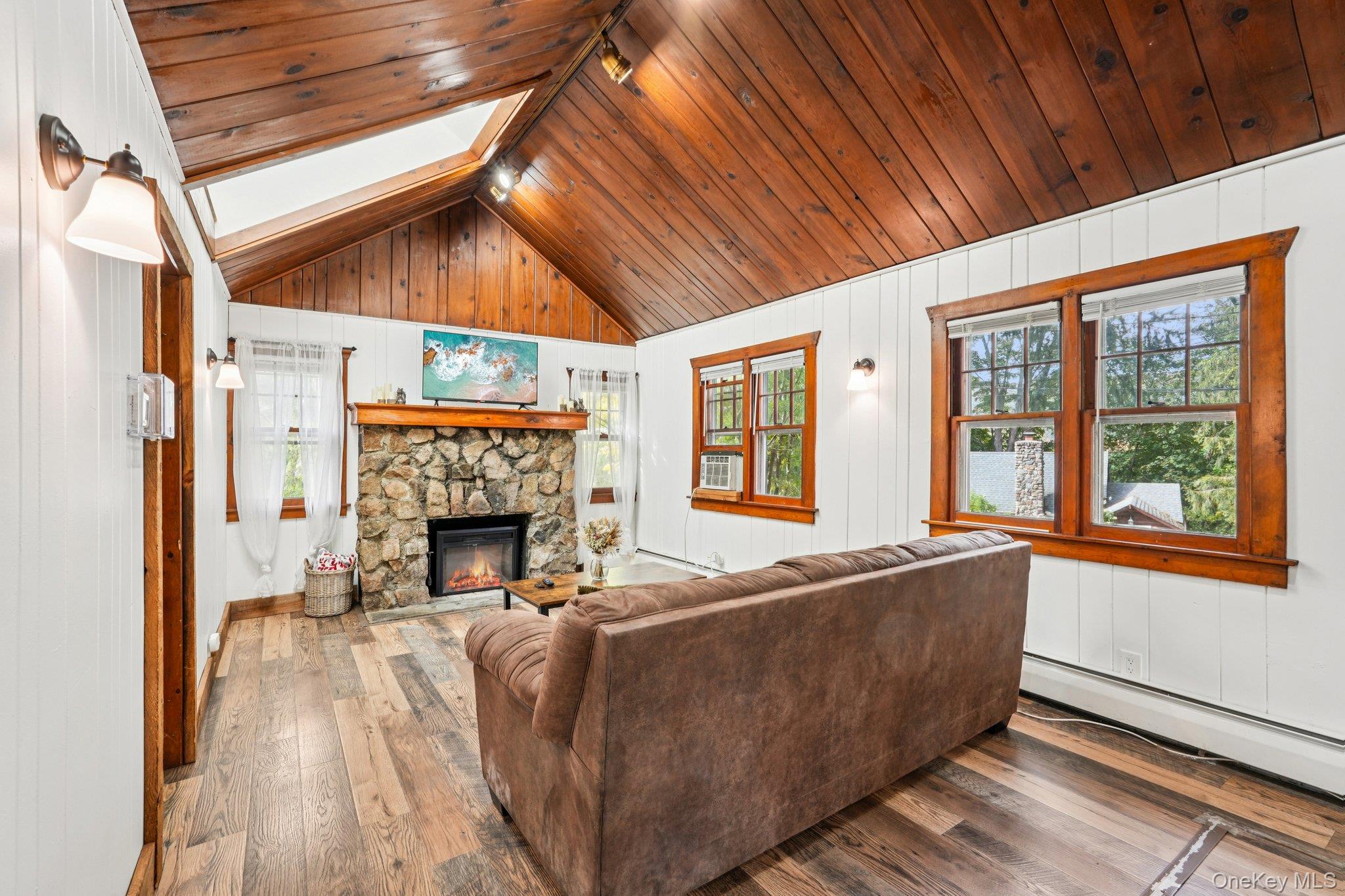 #4 photo, 22 Morgans Way, Greenwood Lake , NY 10925