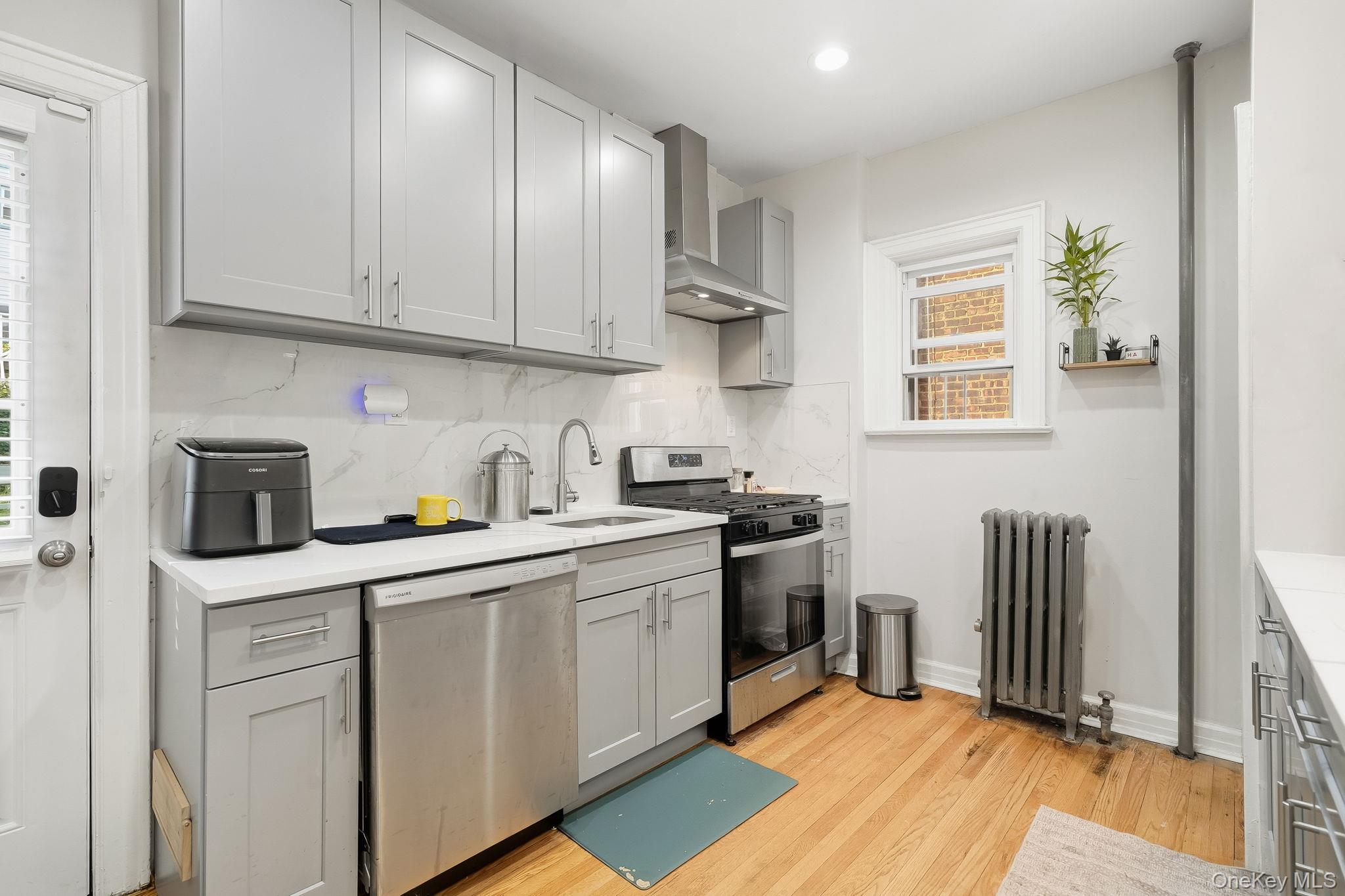 #13 photo, 4331 Bruner Avenue, Bronx , NY 10466