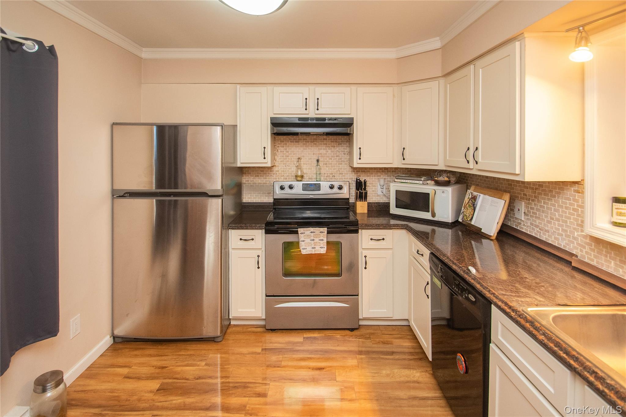 #14 photo, 5904 Chelsea Cove, Hopewell Junction , NY 12533