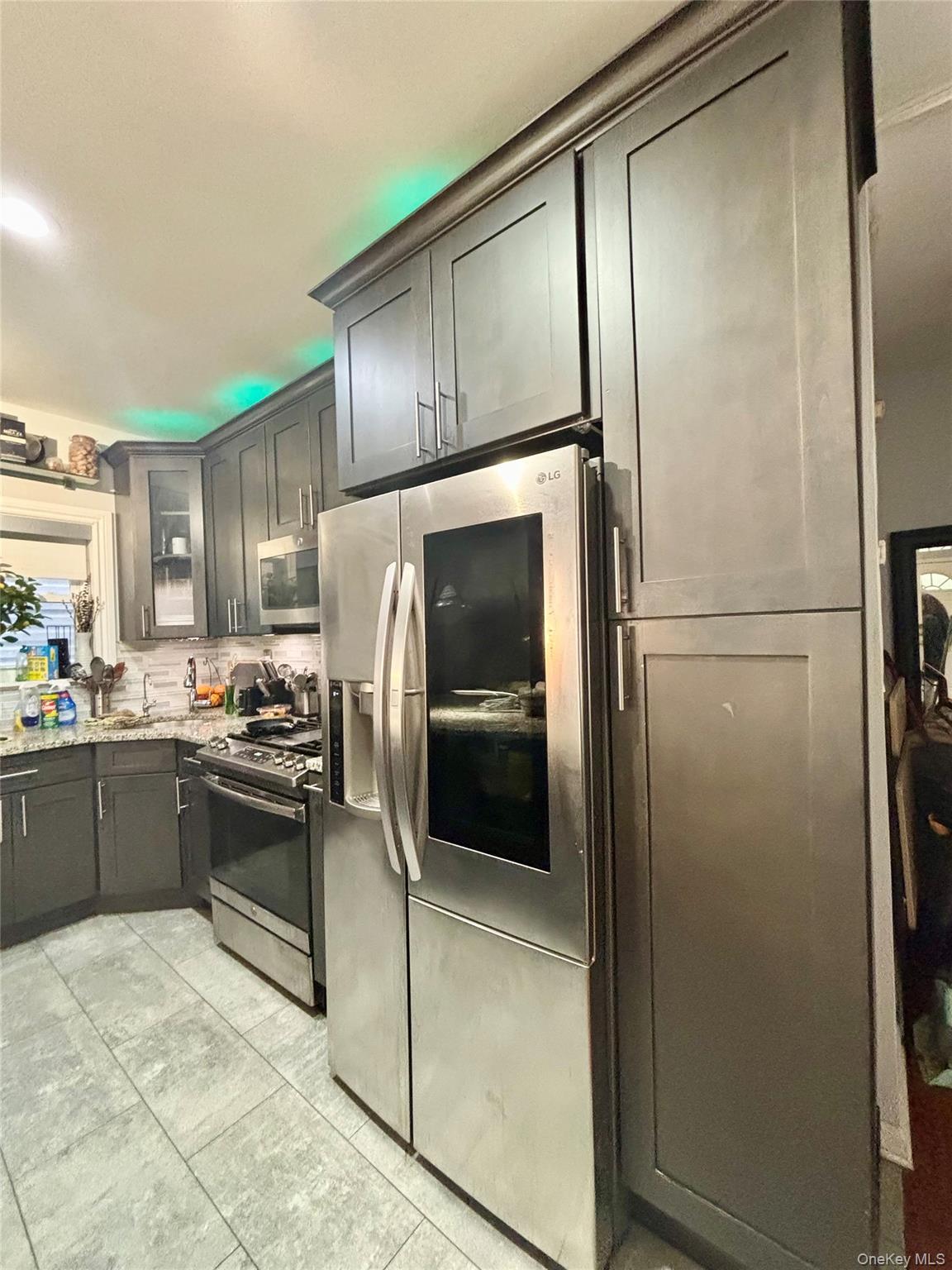 #15 photo, 3672 Barnes Avenue, Bronx , NY 10467