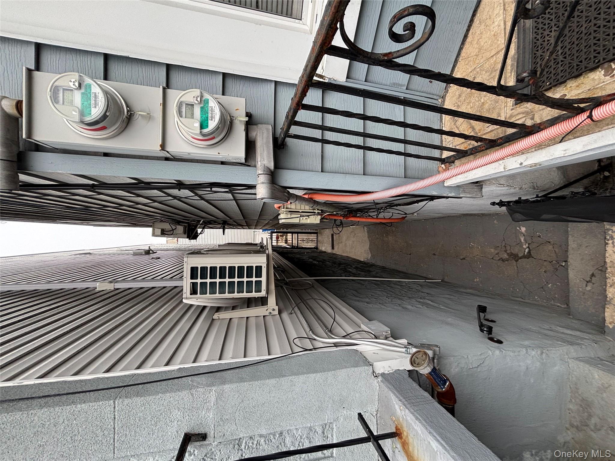 #5 photo, 3672 Barnes Avenue, Bronx , NY 10467