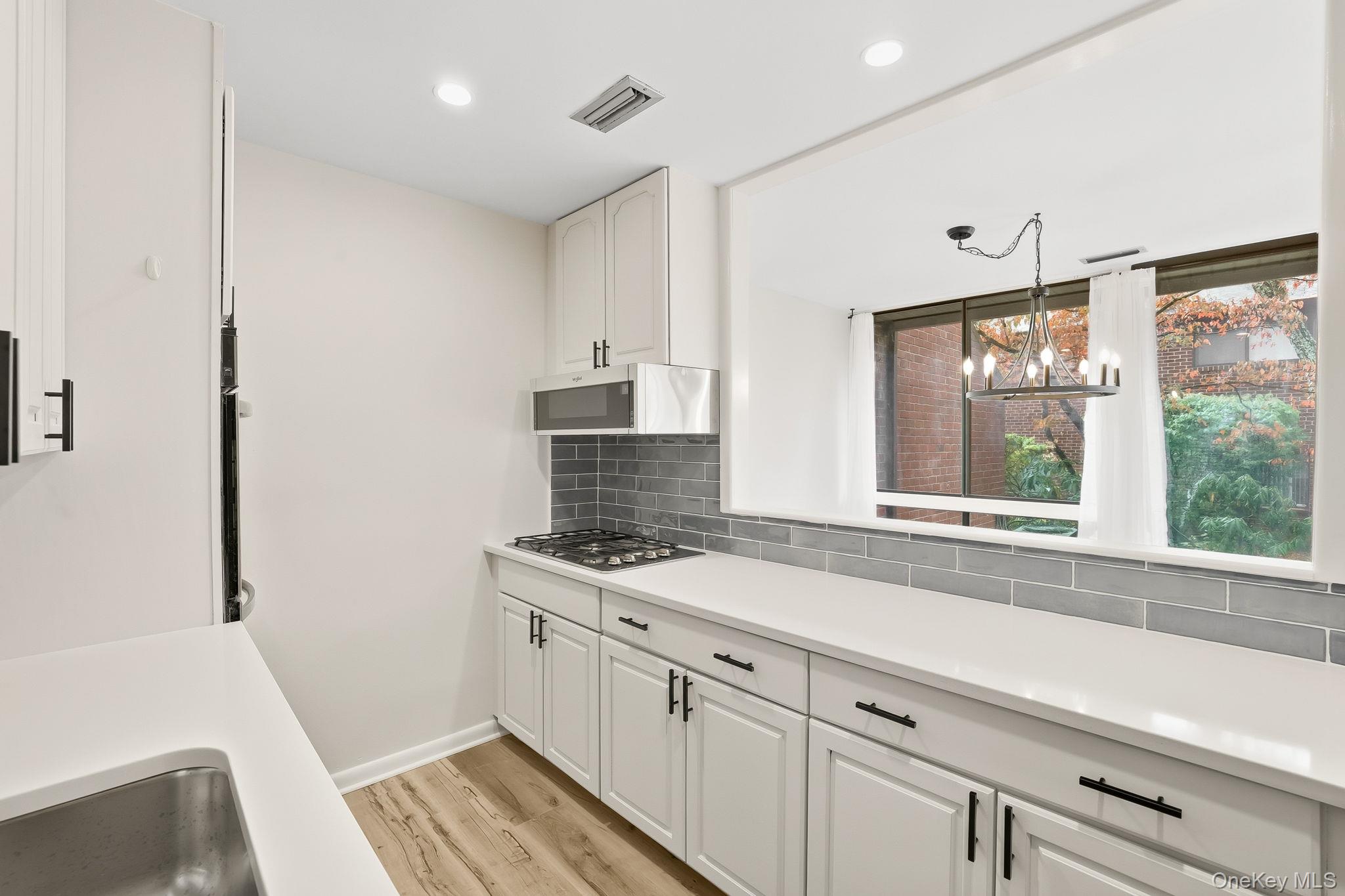 #5 photo, 150 Bedford Road, Chappaqua , NY 10514