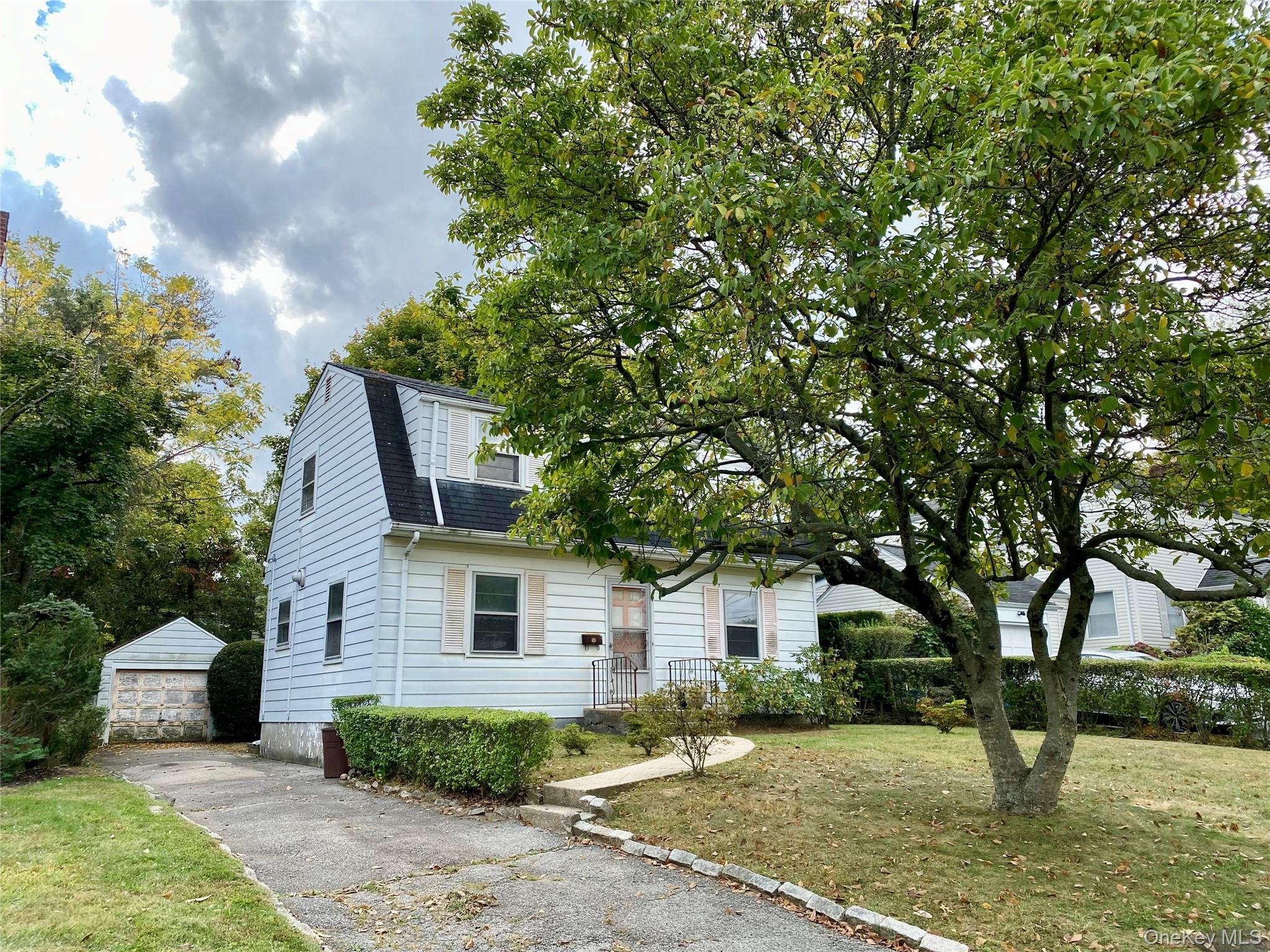 #1 photo, 208 Lincoln Avenue, Eastchester , NY 10709