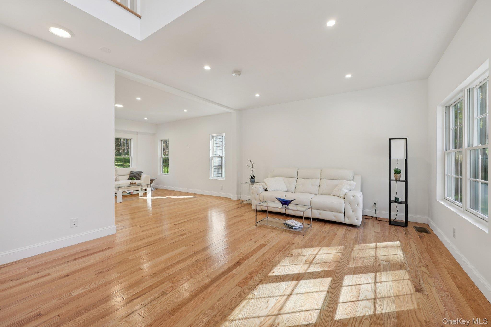 #4 photo, 27 Oak Hill Road, Monroe , NY 10950