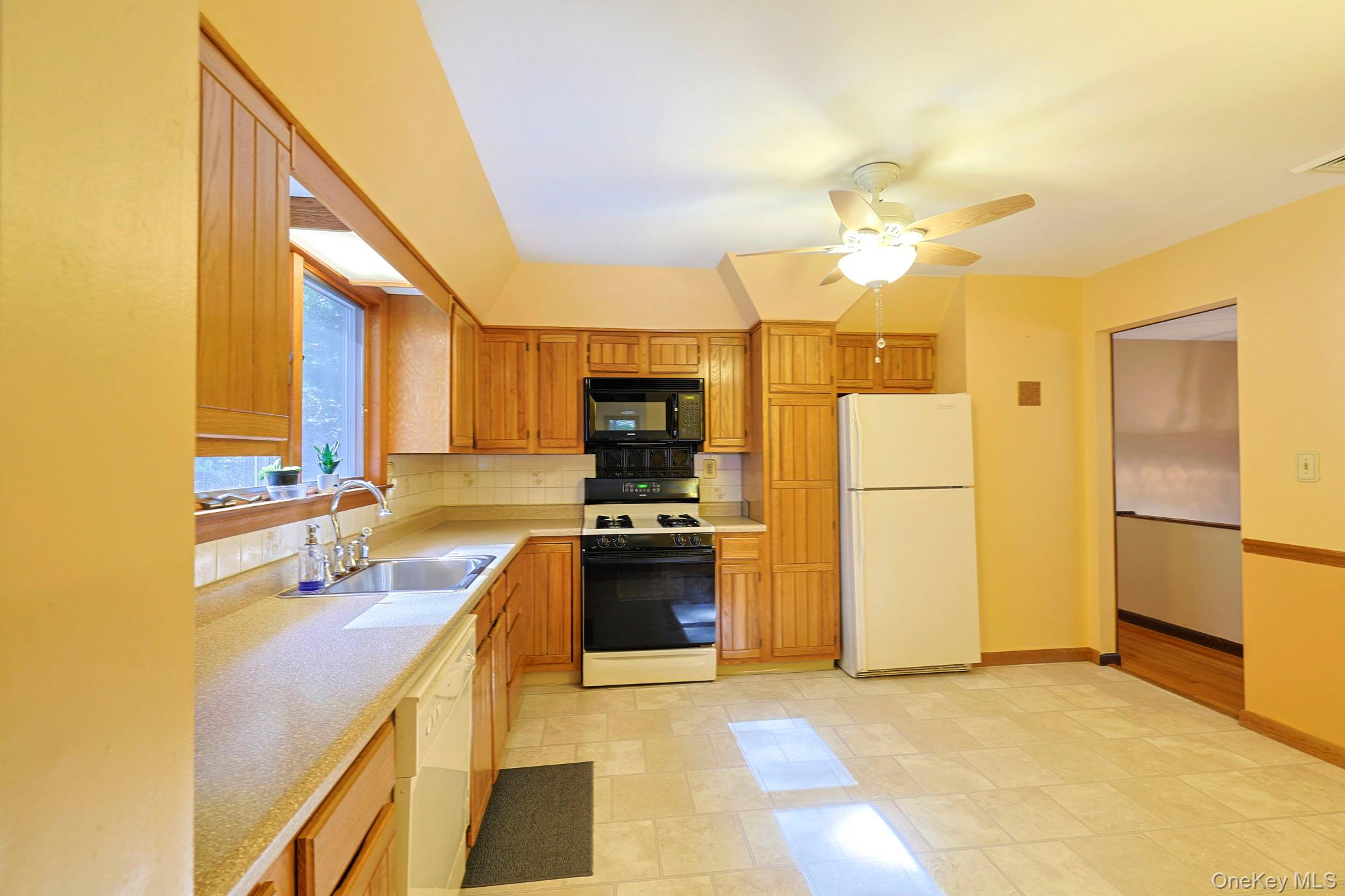 #7 photo, 49 Orchard Crest Drive, Westtown , NY 10998