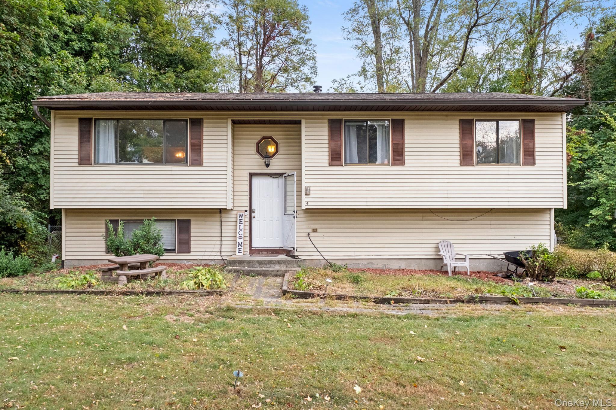 #19 photo, 4 Verven Road, Poughkeepsie , NY 12603