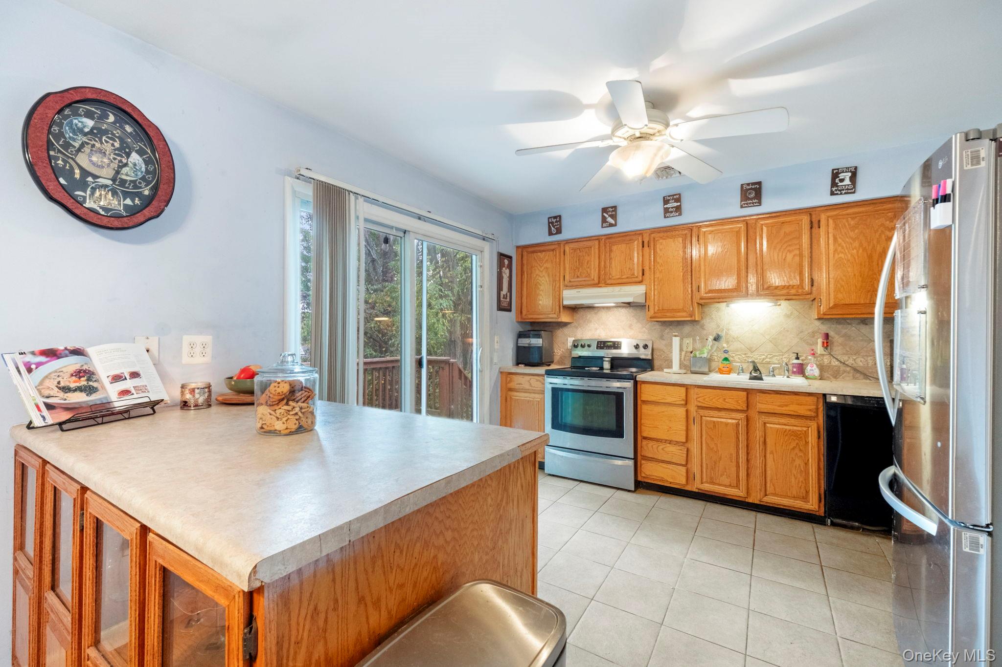 #8 photo, 4 Verven Road, Poughkeepsie , NY 12603