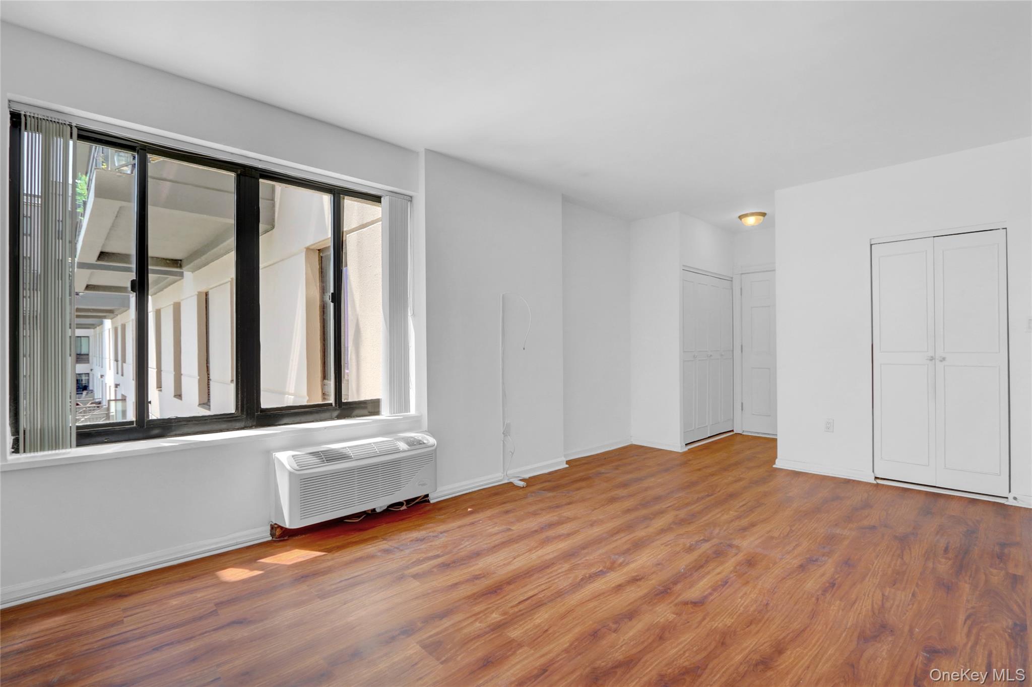 #16 photo, 100 W Broadway, ナッソー郡 Long Beach , NY 11561