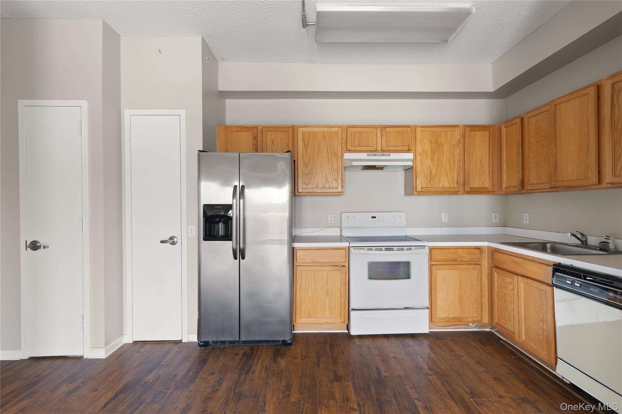 #3 photo, 260 Beach 81st Street, Rockaway Beach , NY 11693