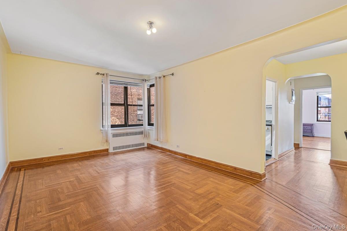 #3 photo, 96-11 65 Road, クイーンズ区 Rego Park , NY 11374