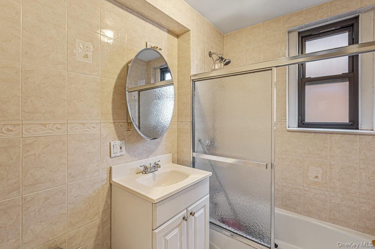 #7 photo, 96-11 65 Road, クイーンズ区 Rego Park , NY 11374