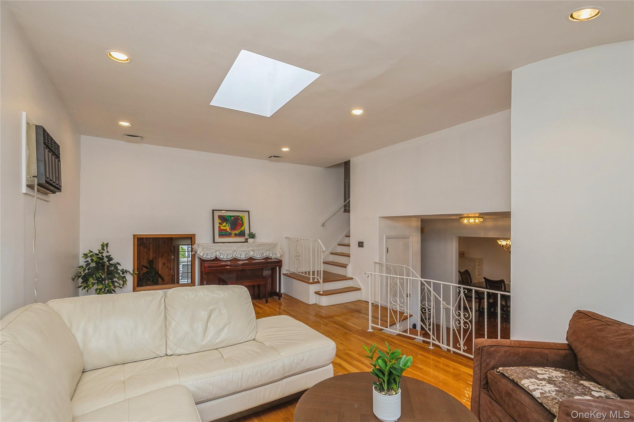 #13 photo, 6 Selma Court, サフォーク郡 East Northport , NY 11731