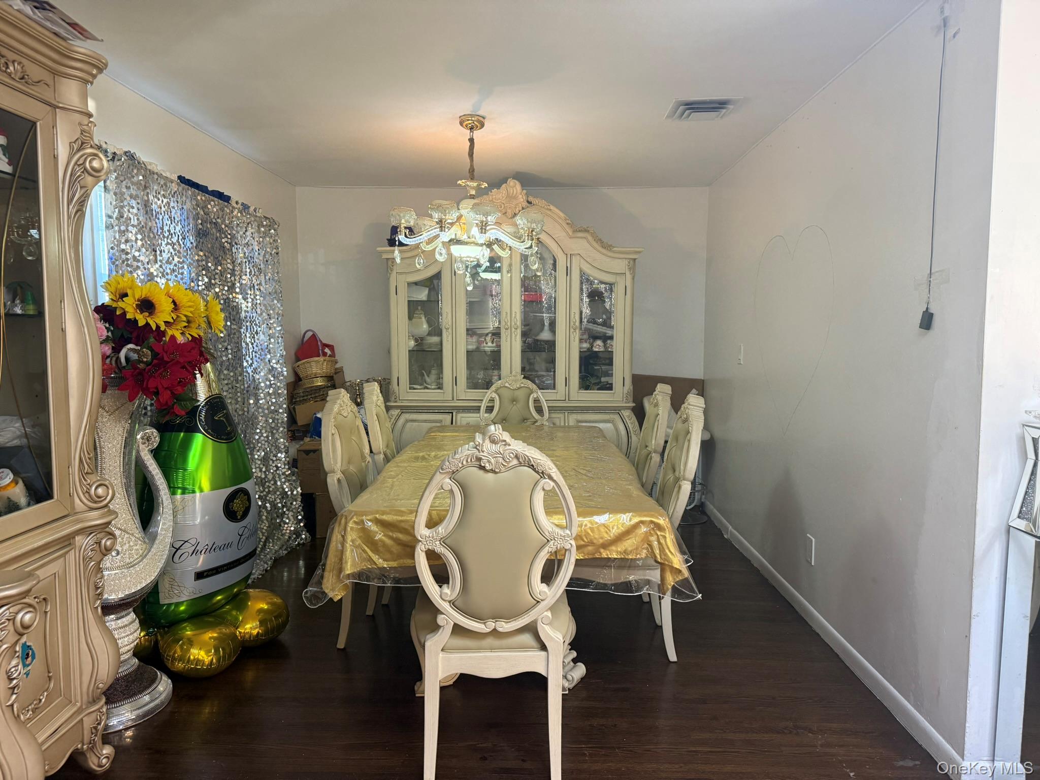 #12 photo, 12 Hilton Court, Hicksville , NY 11801