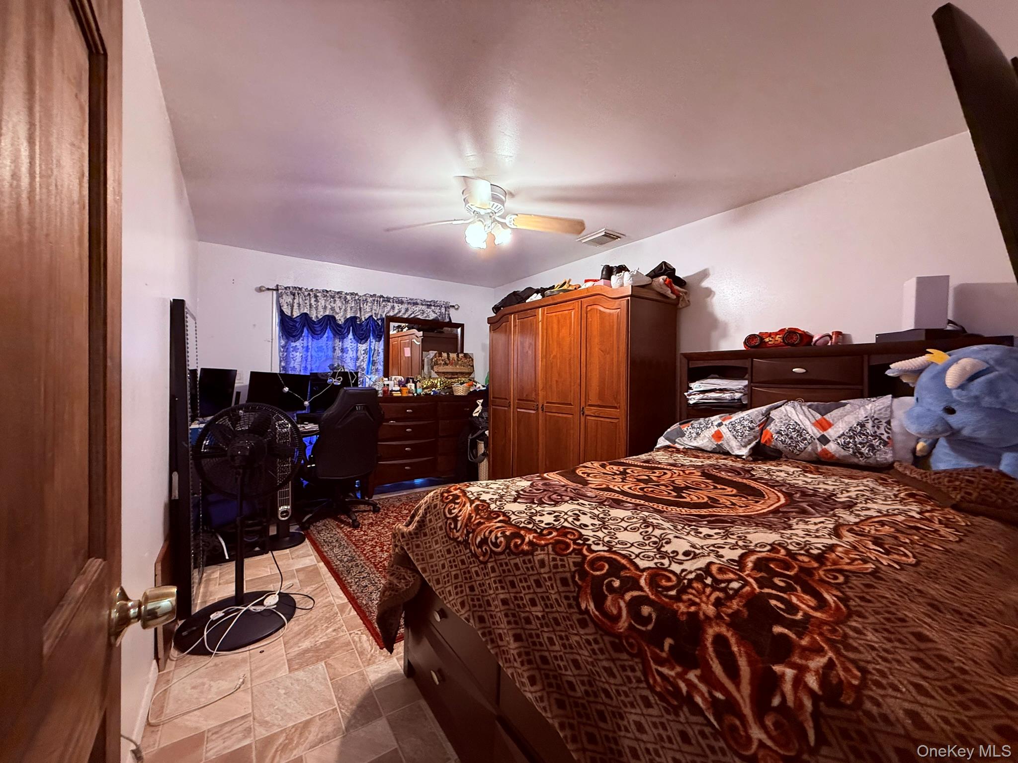 #14 photo, 12 Hilton Court, Hicksville , NY 11801