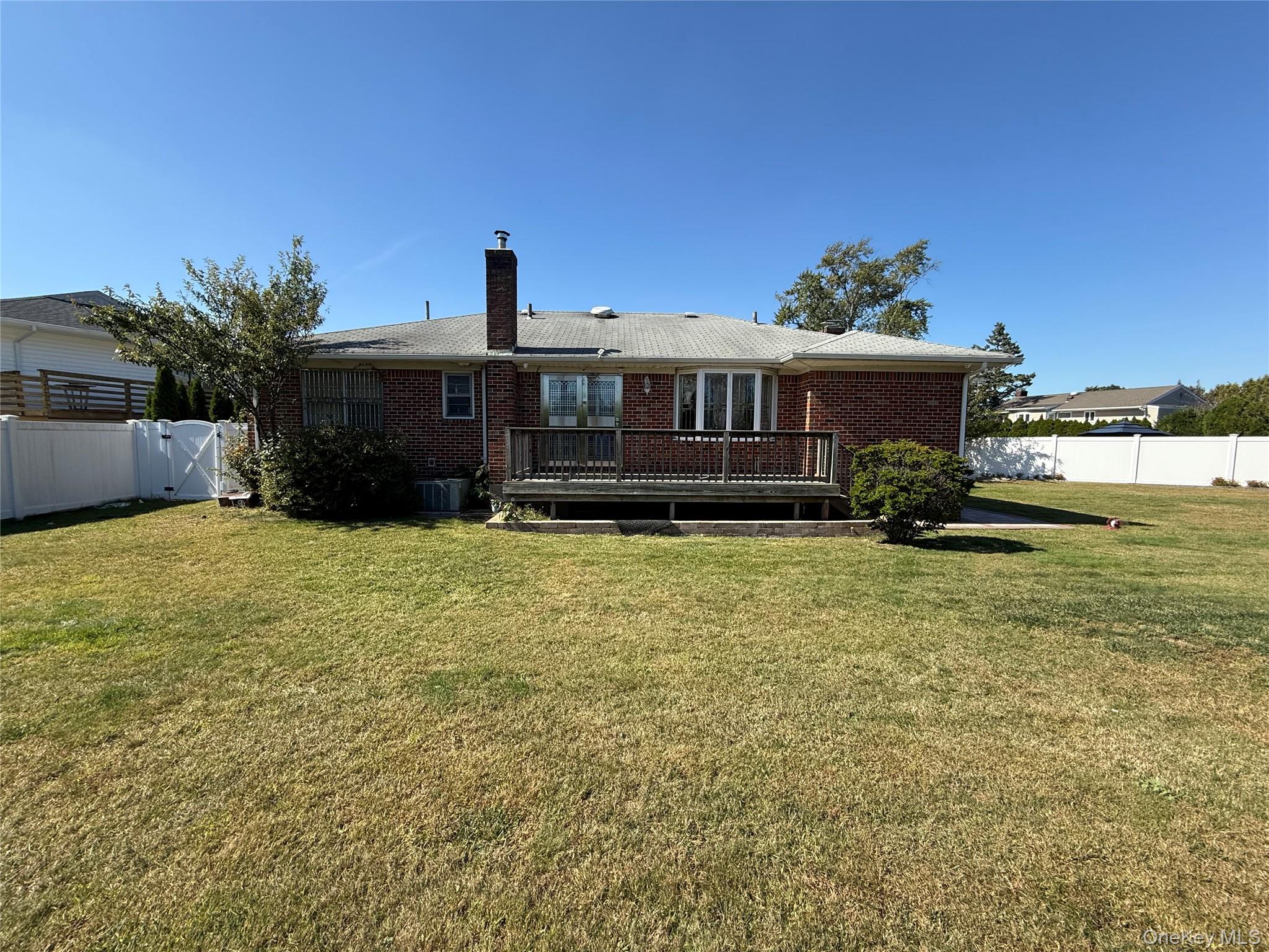 #2 photo, 12 Hilton Court, ナッソー郡 Hicksville , NY 11801