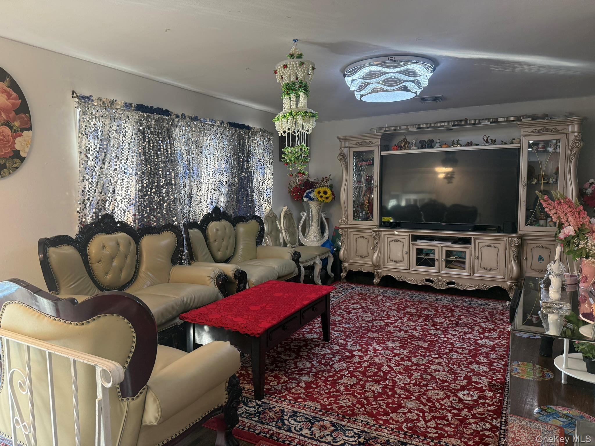 #9 photo, 12 Hilton Court, Hicksville , NY 11801