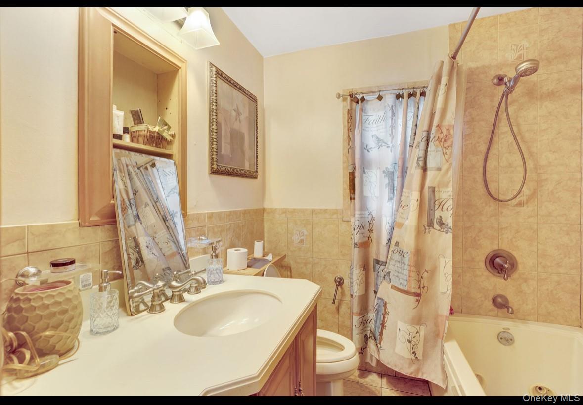 #15 photo, 1024 Mahopac, West Hempstead , NY 11552