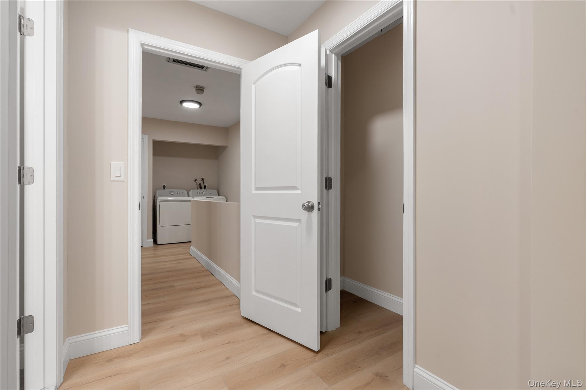 #13 photo, 4 Pine Street, Huntington , NY 11743