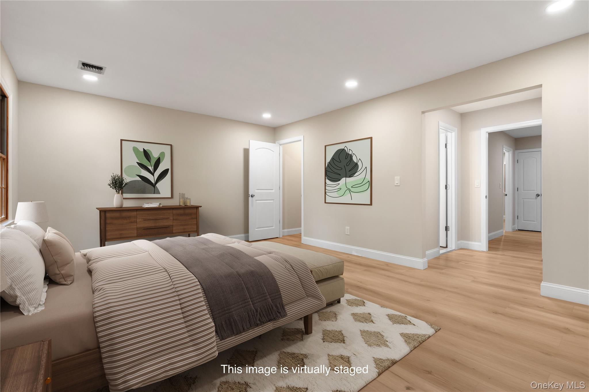 #14 photo, 4 Pine Street, Huntington , NY 11743