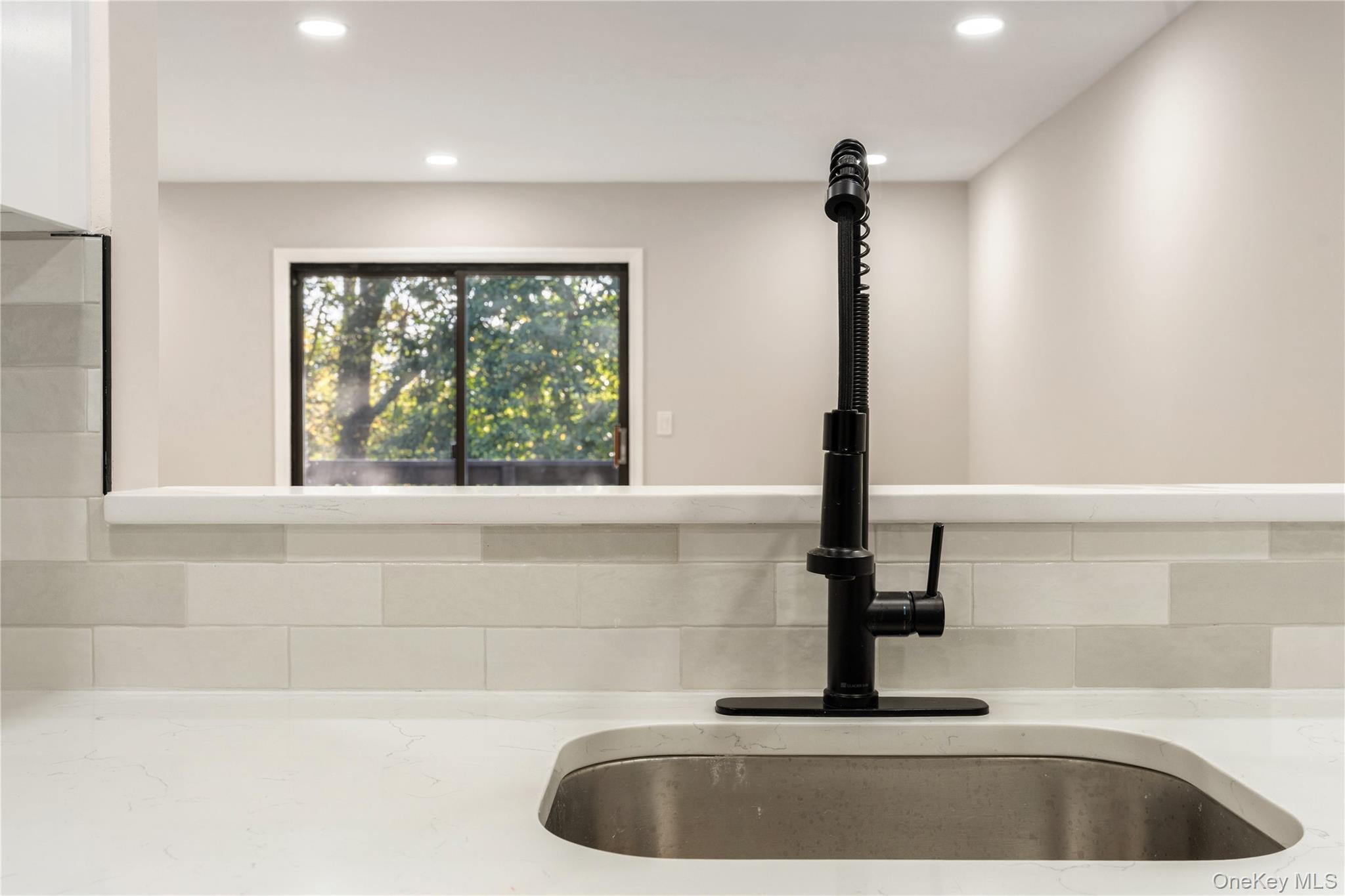 #7 photo, 4 Pine Street, Huntington , NY 11743