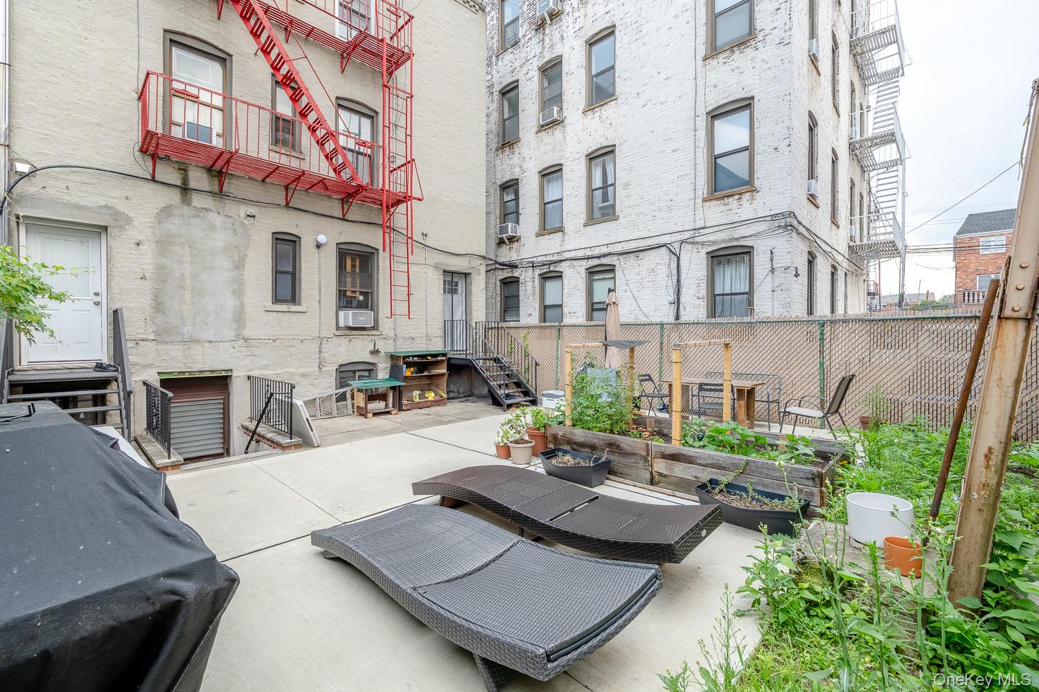 #17 photo, 43-16 25th Avenue, クイーンズ区 Astoria , NY 11103